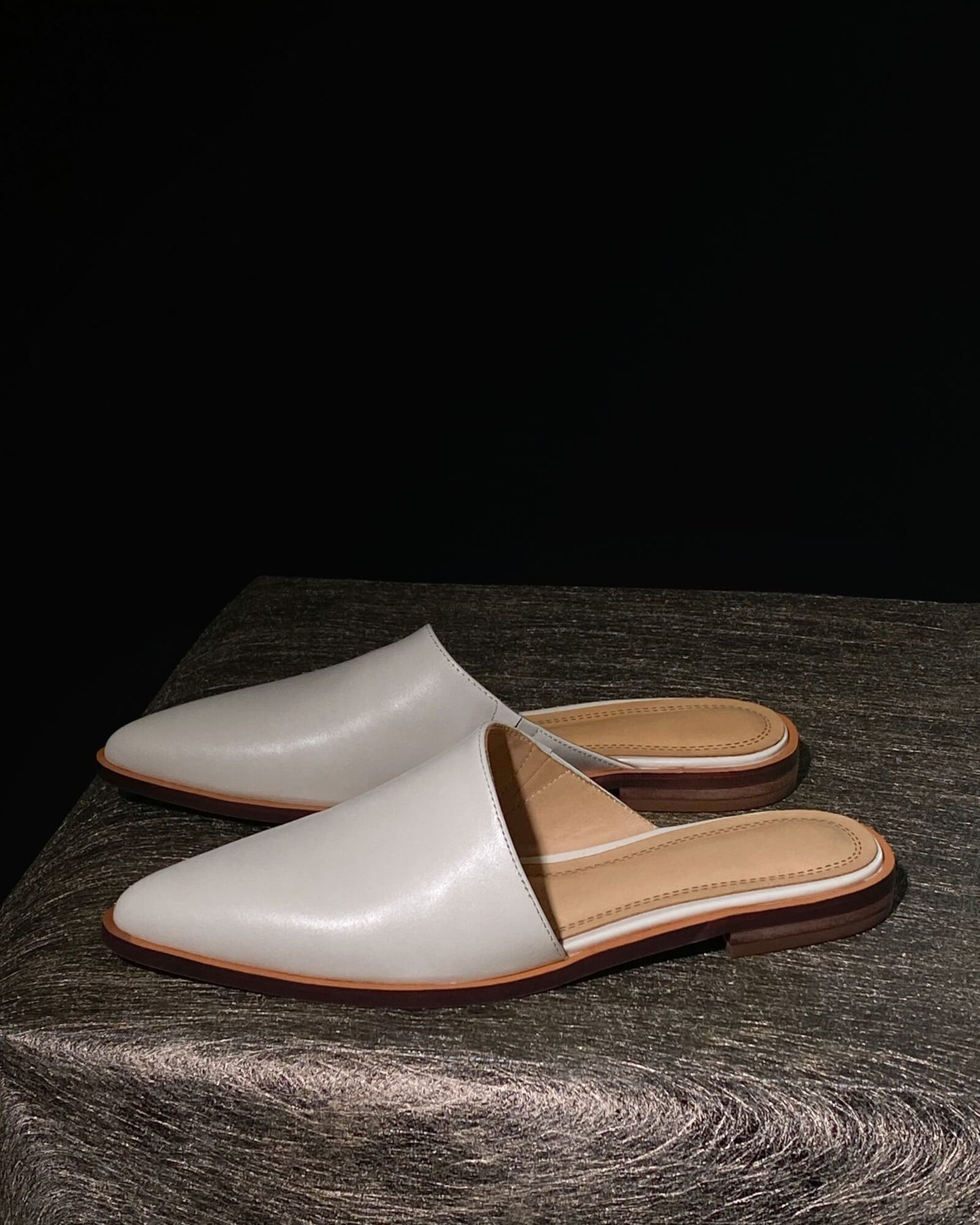 310 - Mules de cuero
