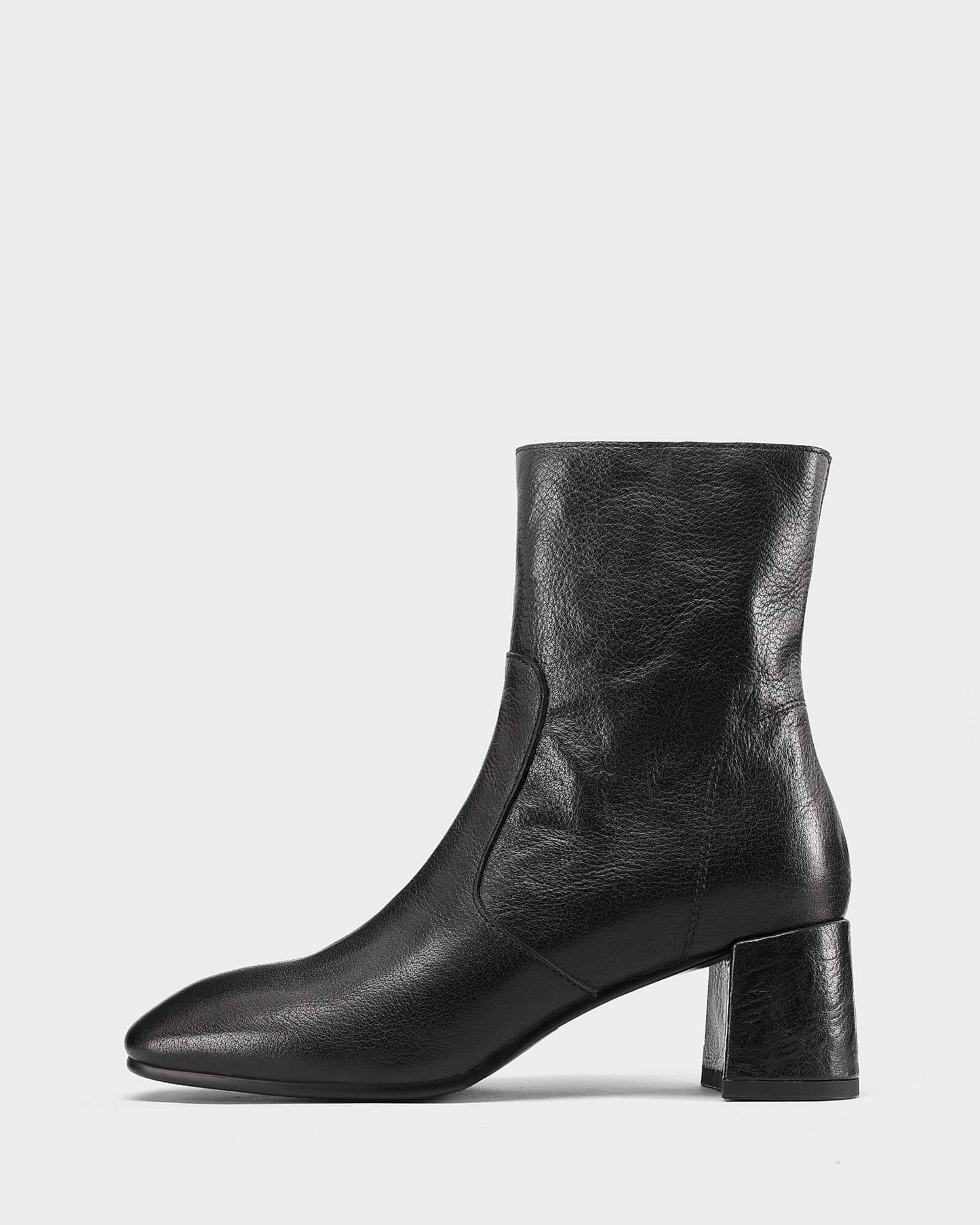 432 - Bottes à bout carré