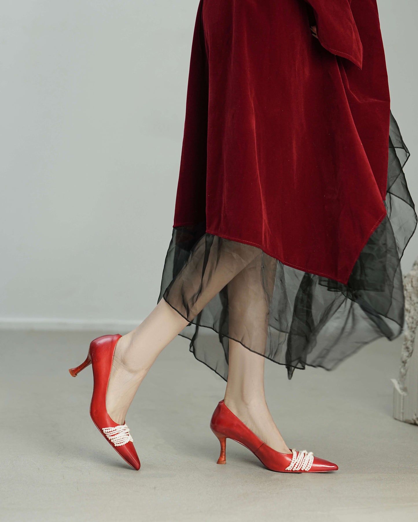 Helan - Pearl Chain Horsehide Pumps