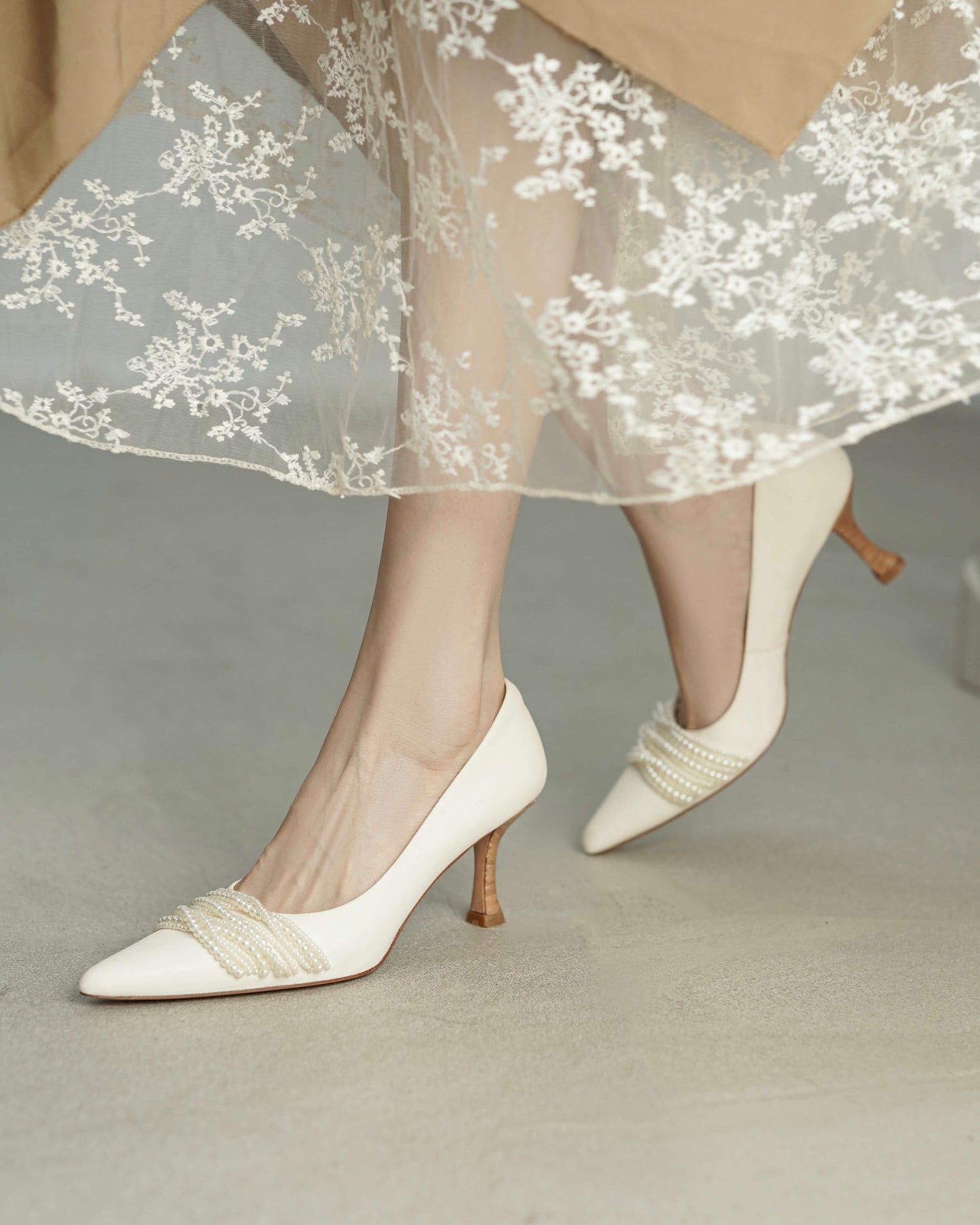 Helan - Pearl Chain Horsehide Pumps