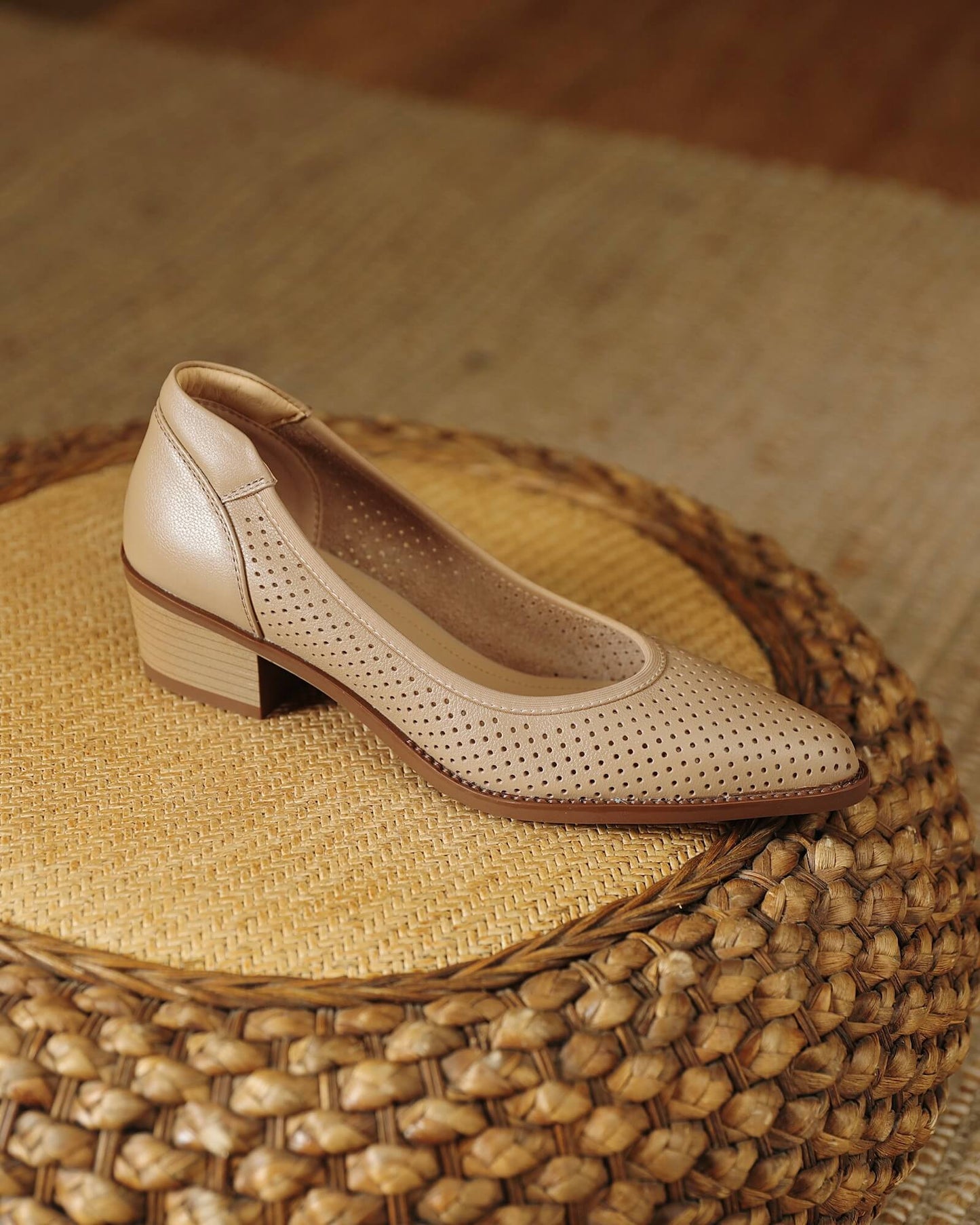 Kina - Perforated Leather Pumps