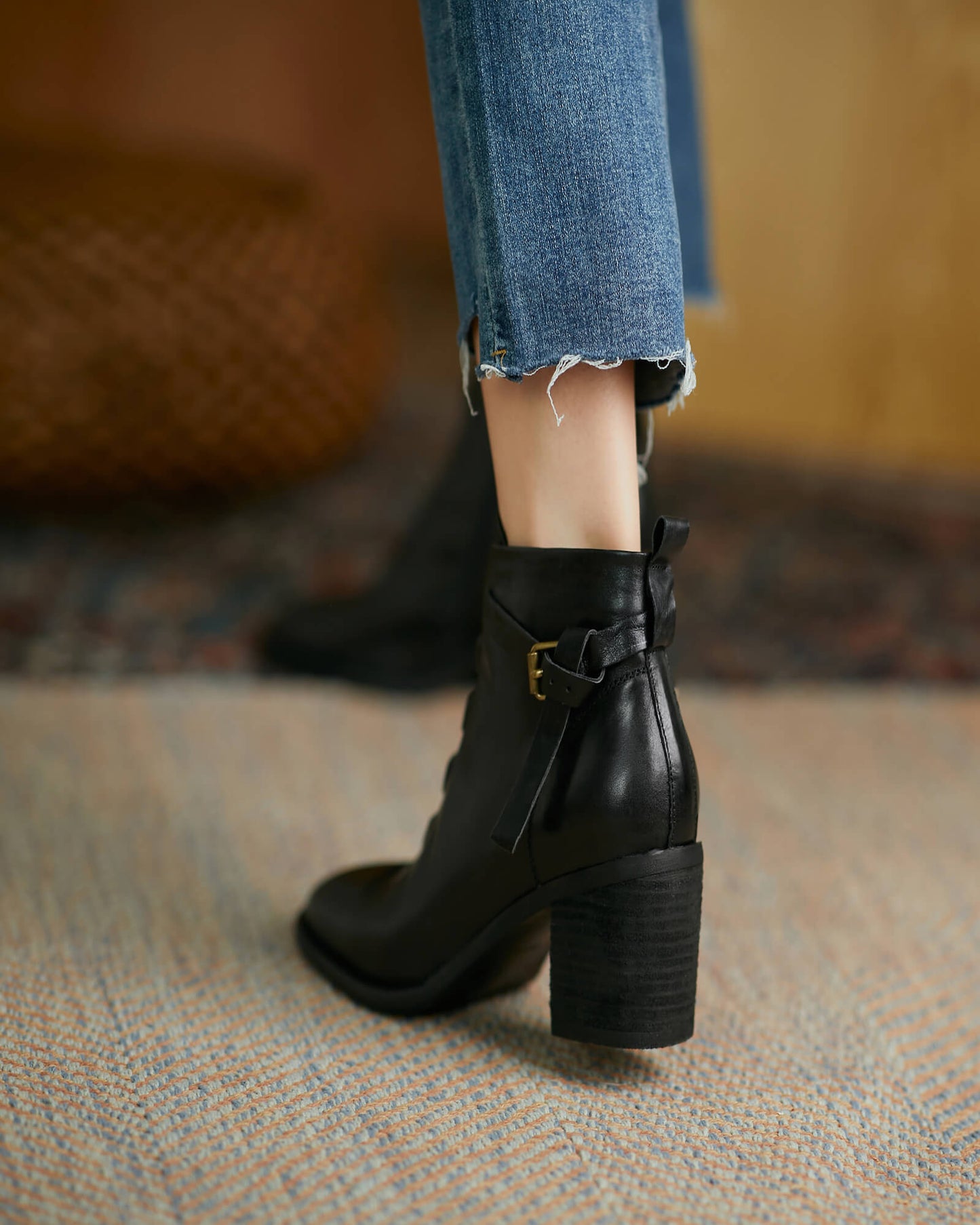 Lim-leather-boots-black-model-2