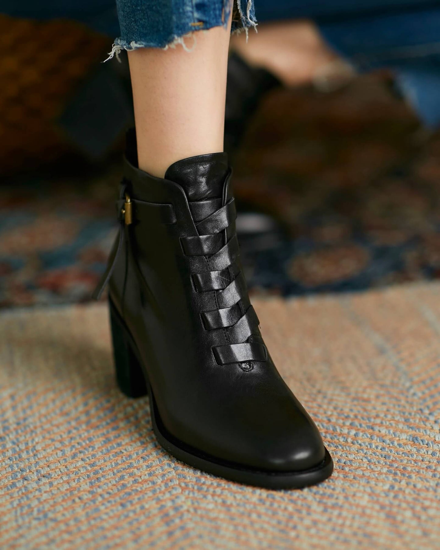 Lim-leather-boots-black-model