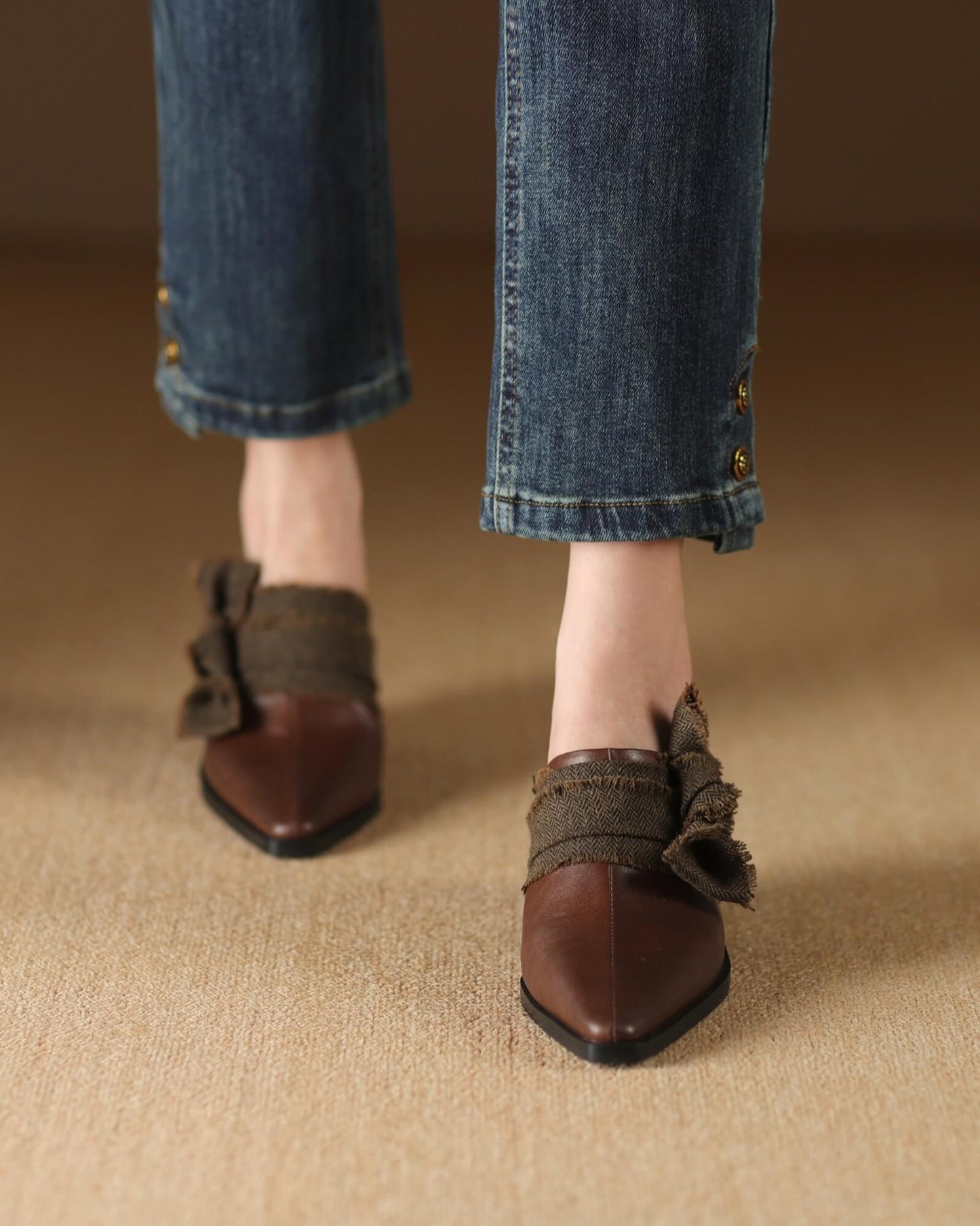 Manda - Mules con adornos de lazo