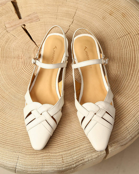 Moda - Sandalias de piel tejida
