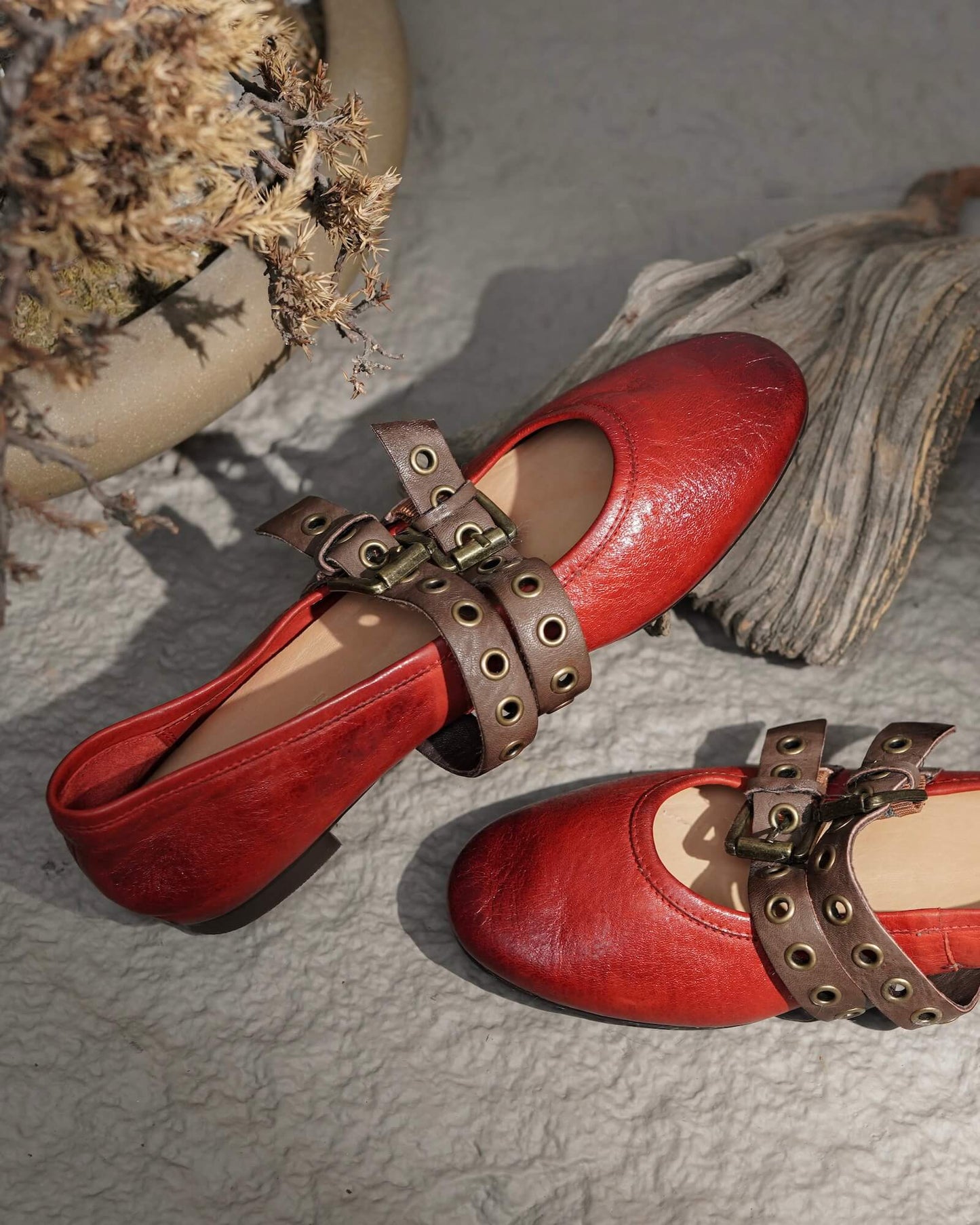 Rewa-horsehide-flats-red-2