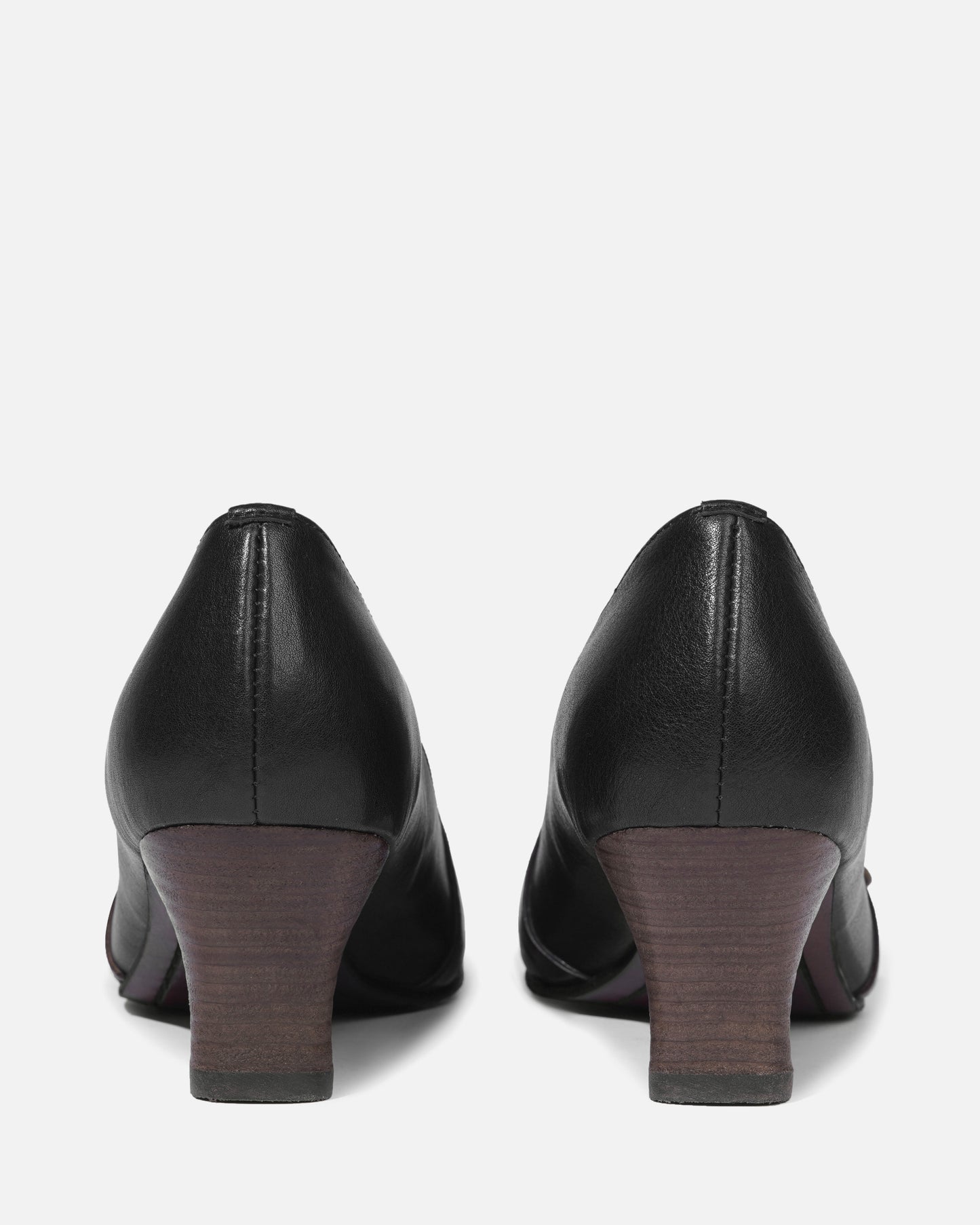 Vien - Buckled Pumps