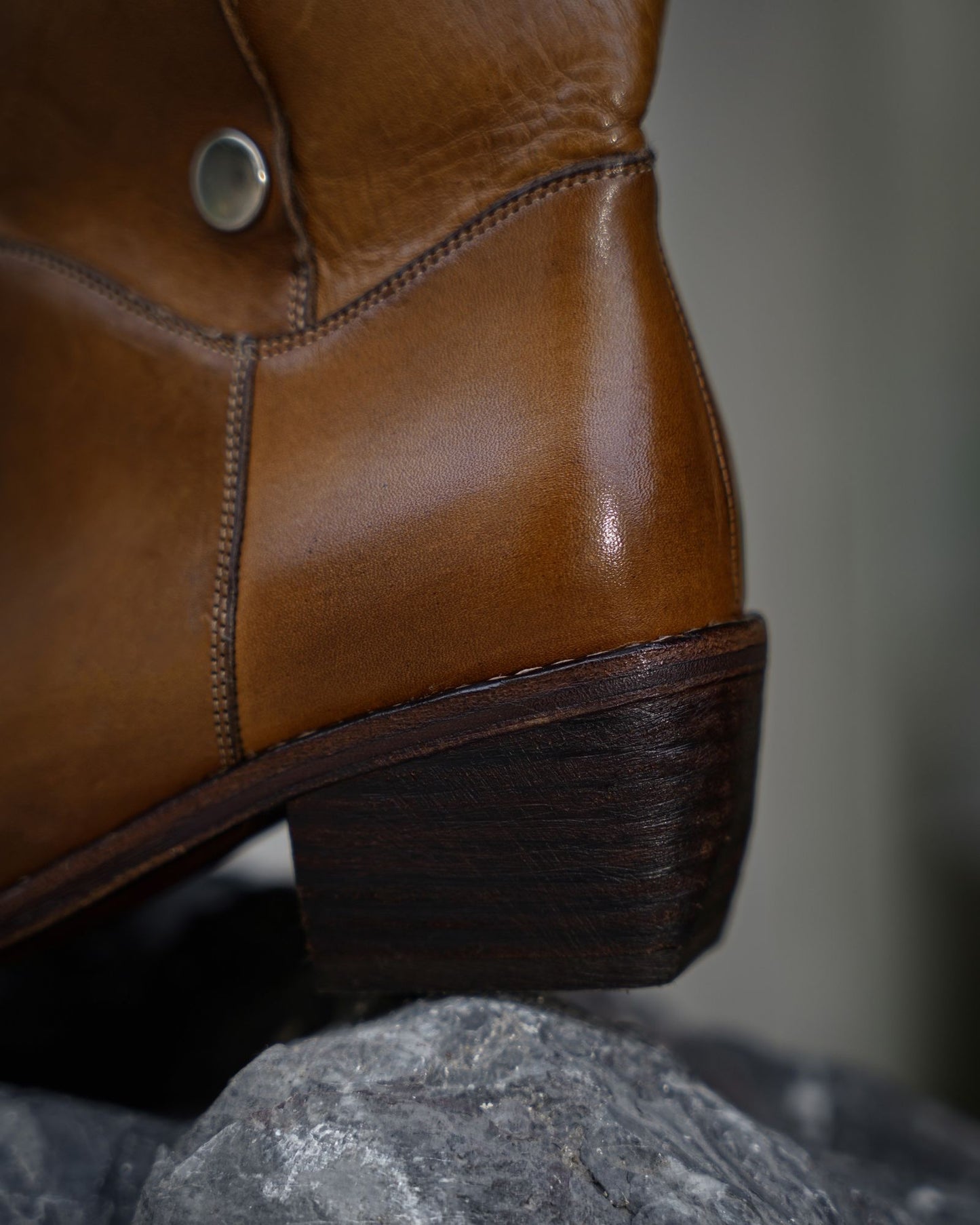 Alla - Mid Calf Boots