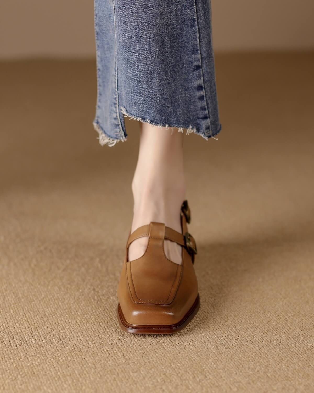 bany-slingback-leather-loafers-tan-model-1