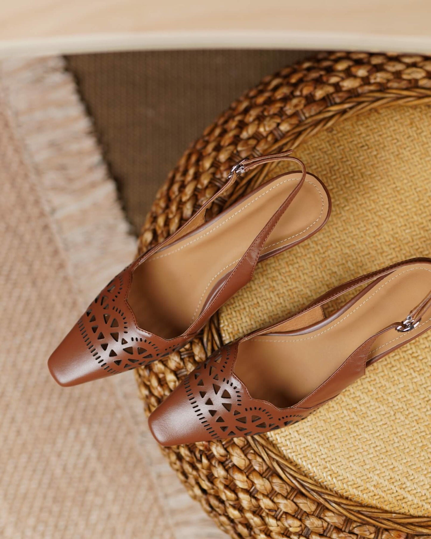 ledo-hollow-pumps-brown-2