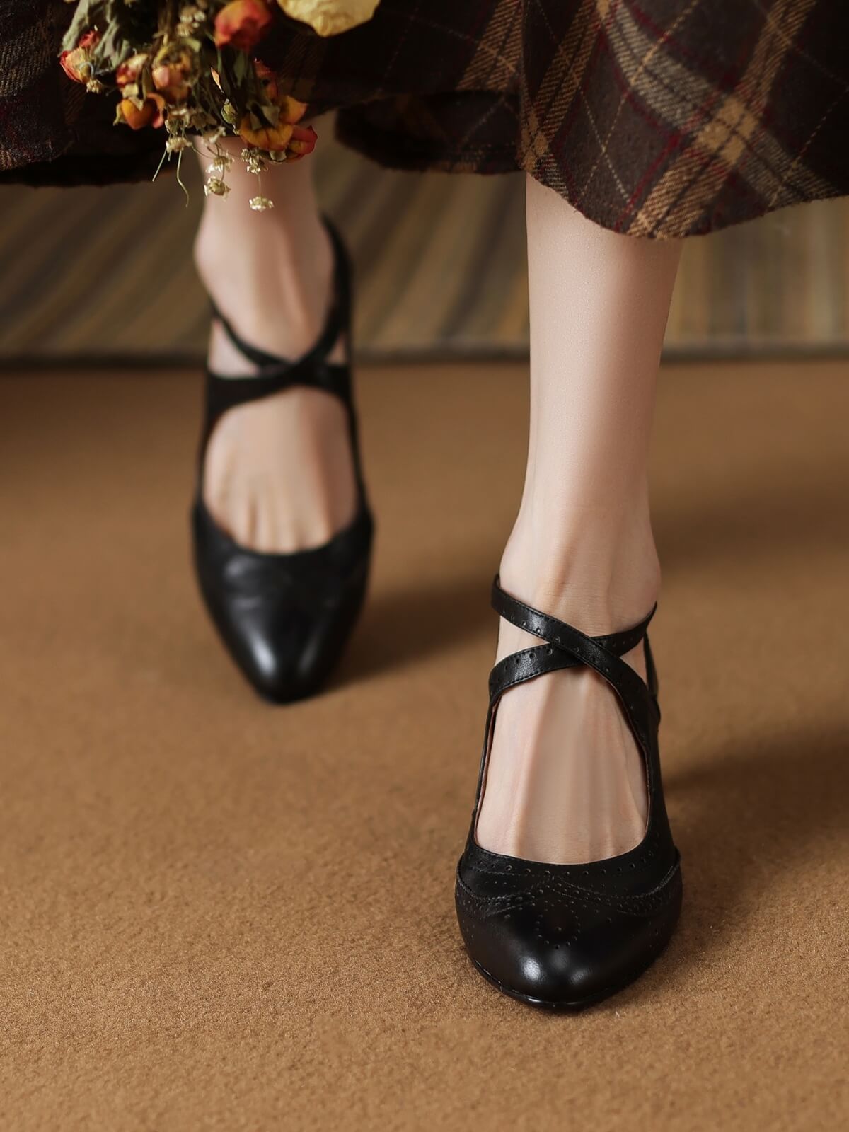 Codia-Black-Leather-Mary-Jane-Pumps-Model-1