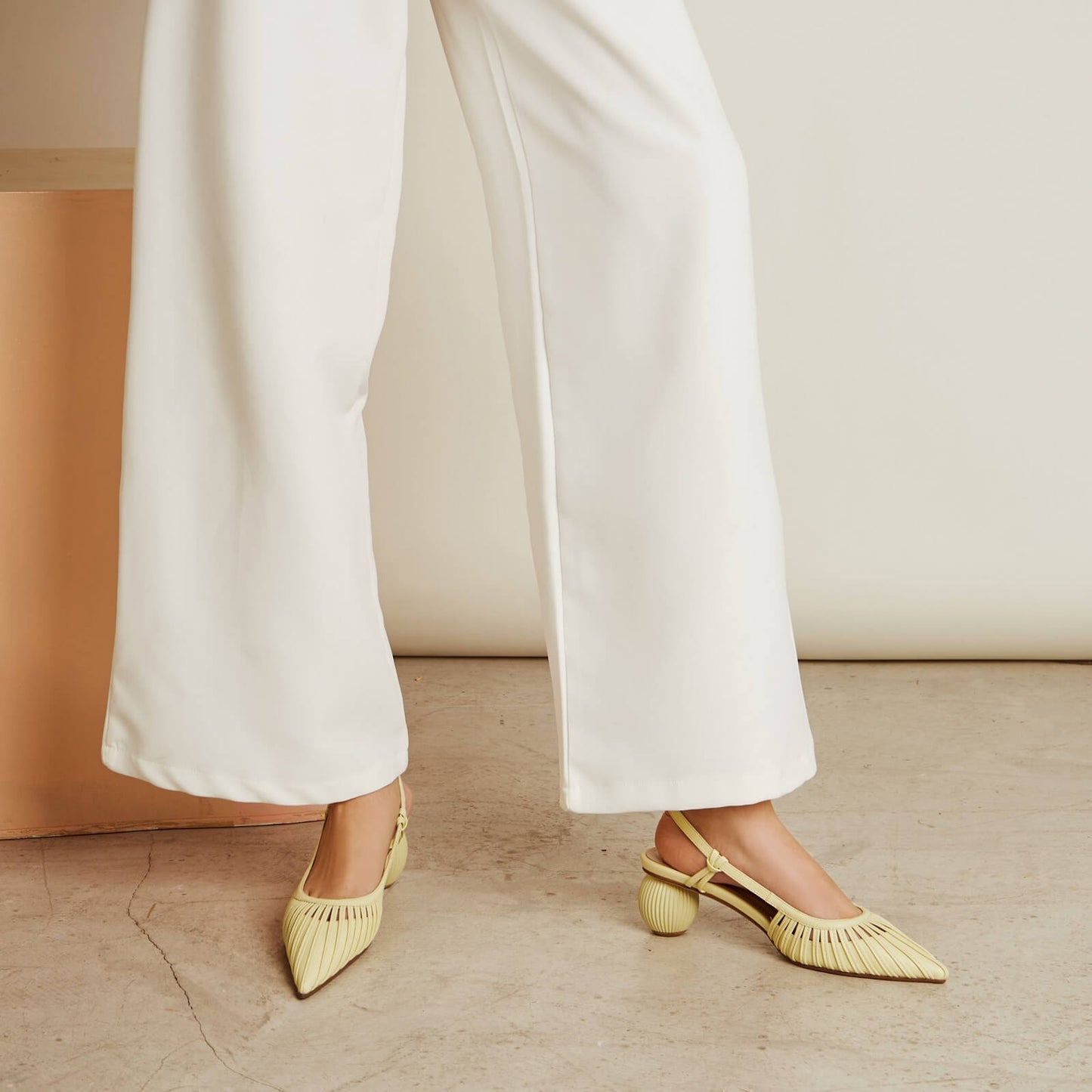 Fenta-Block-Heel-Yellow-Slingback-Pumps-Model-1
