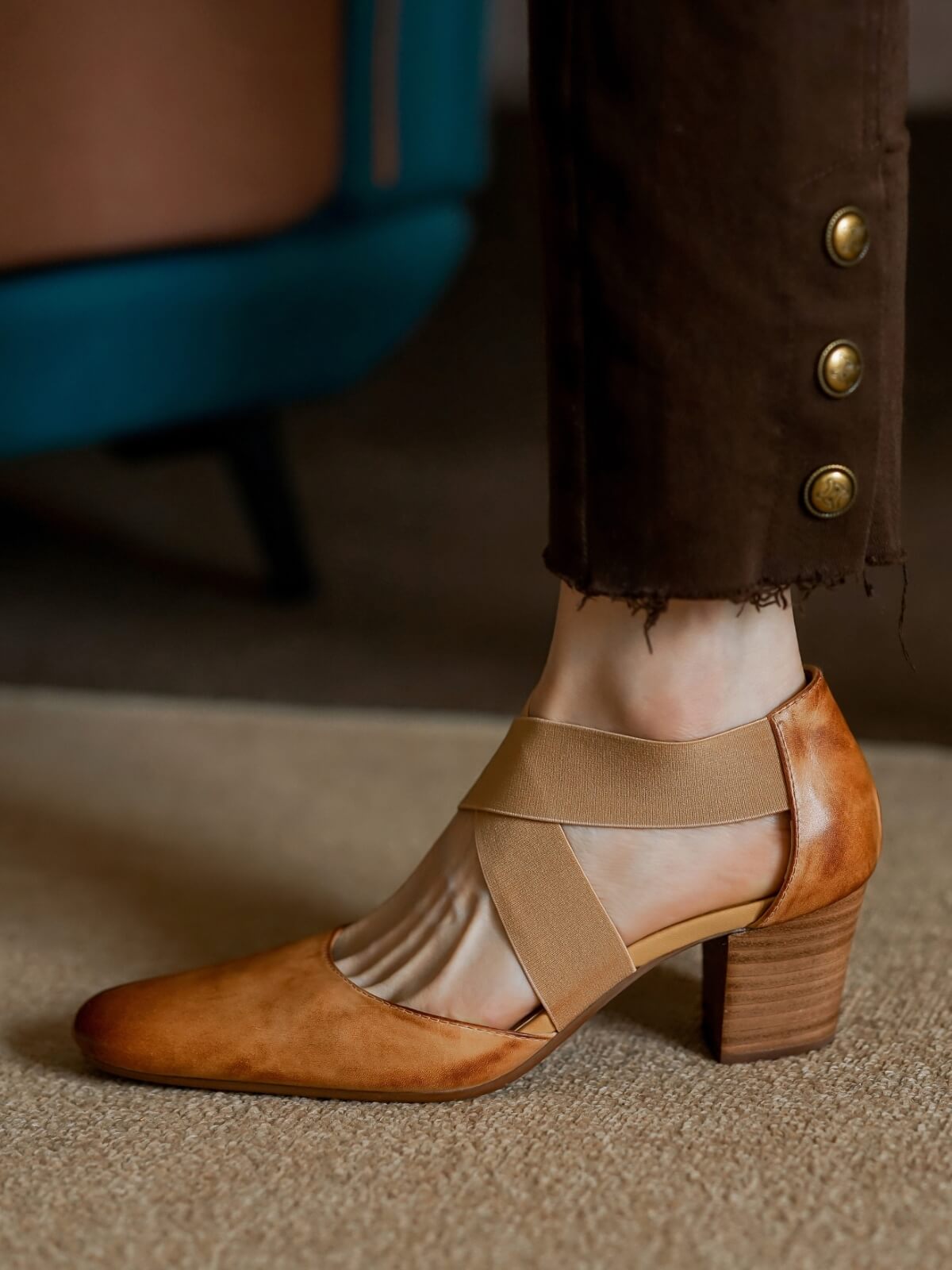 Ganna-Tan-Leather-Pumps-Model-2