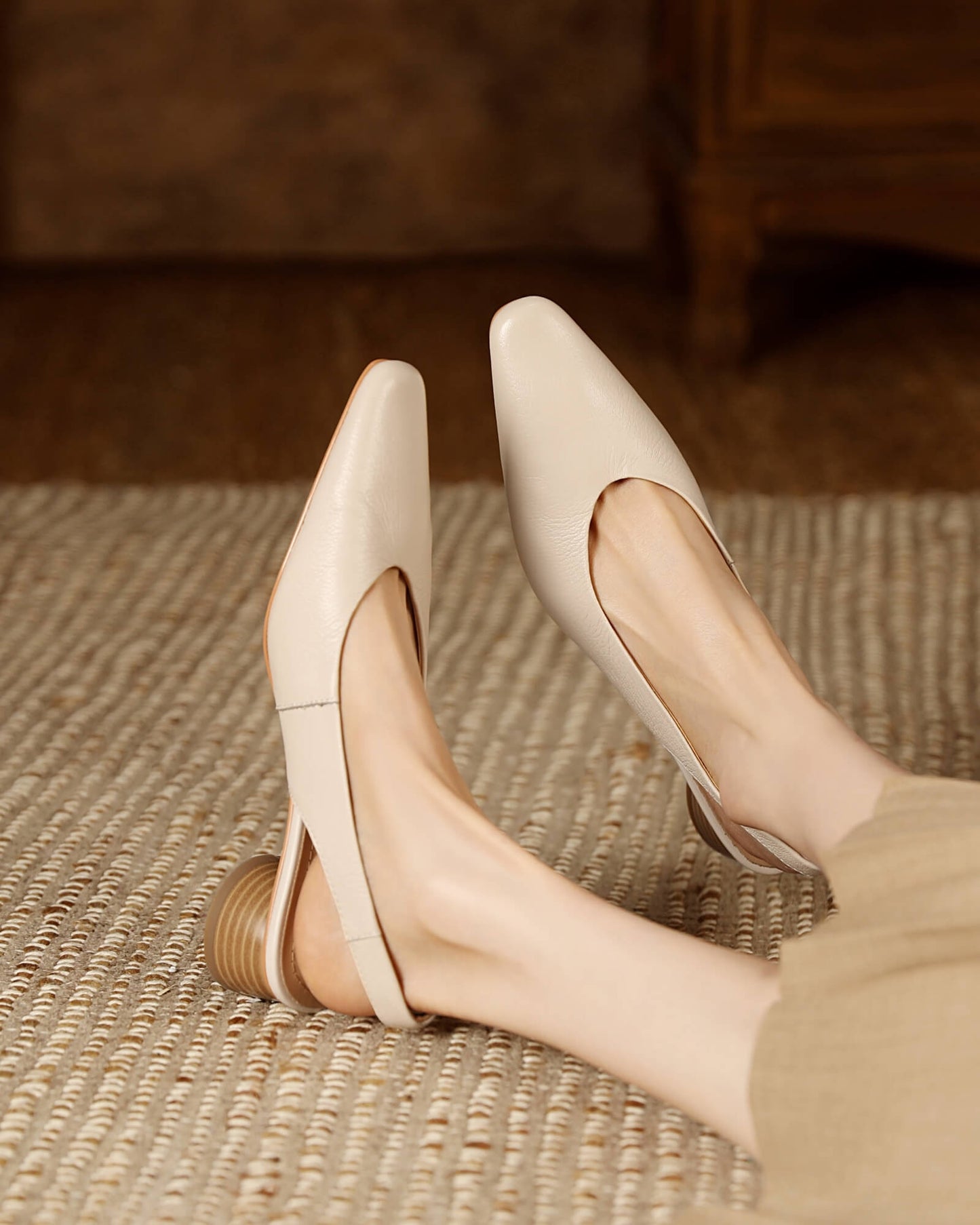 Ganni-beige-lambskin-slingback-pumps-model-1
