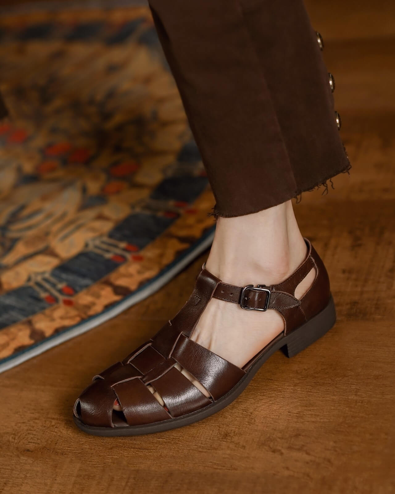 Goan-Brown-Woven-Fisherman-Sandals-Model
