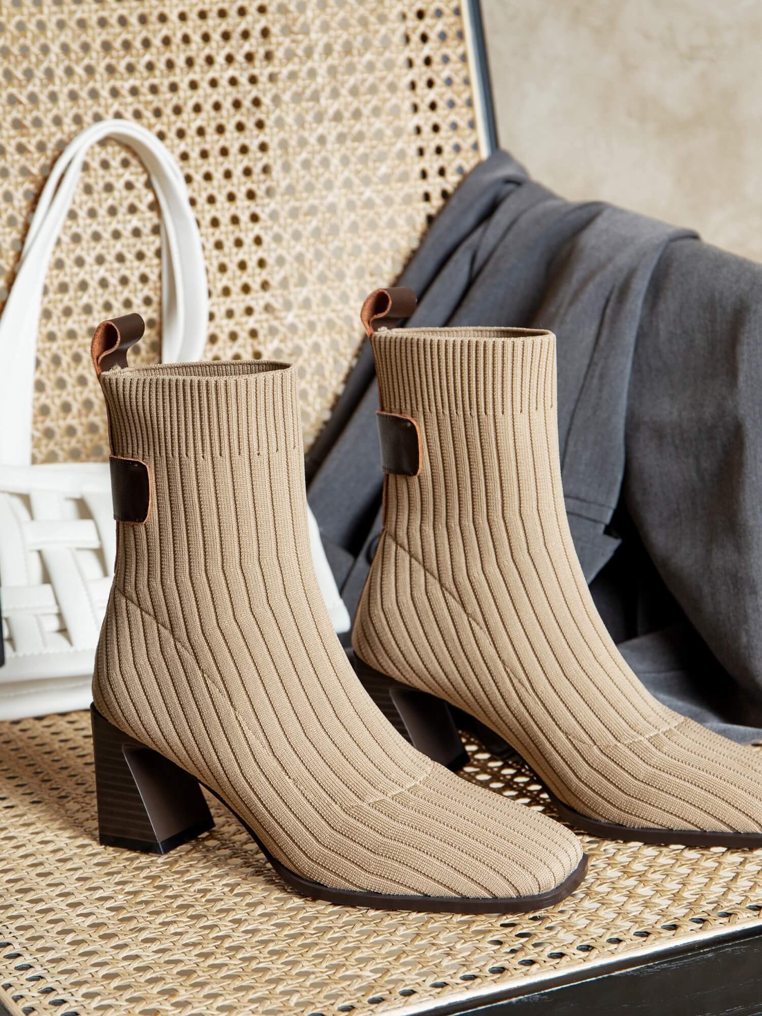 Guna – Sockenstiefel mit Blockabsatz – RolisaStyle