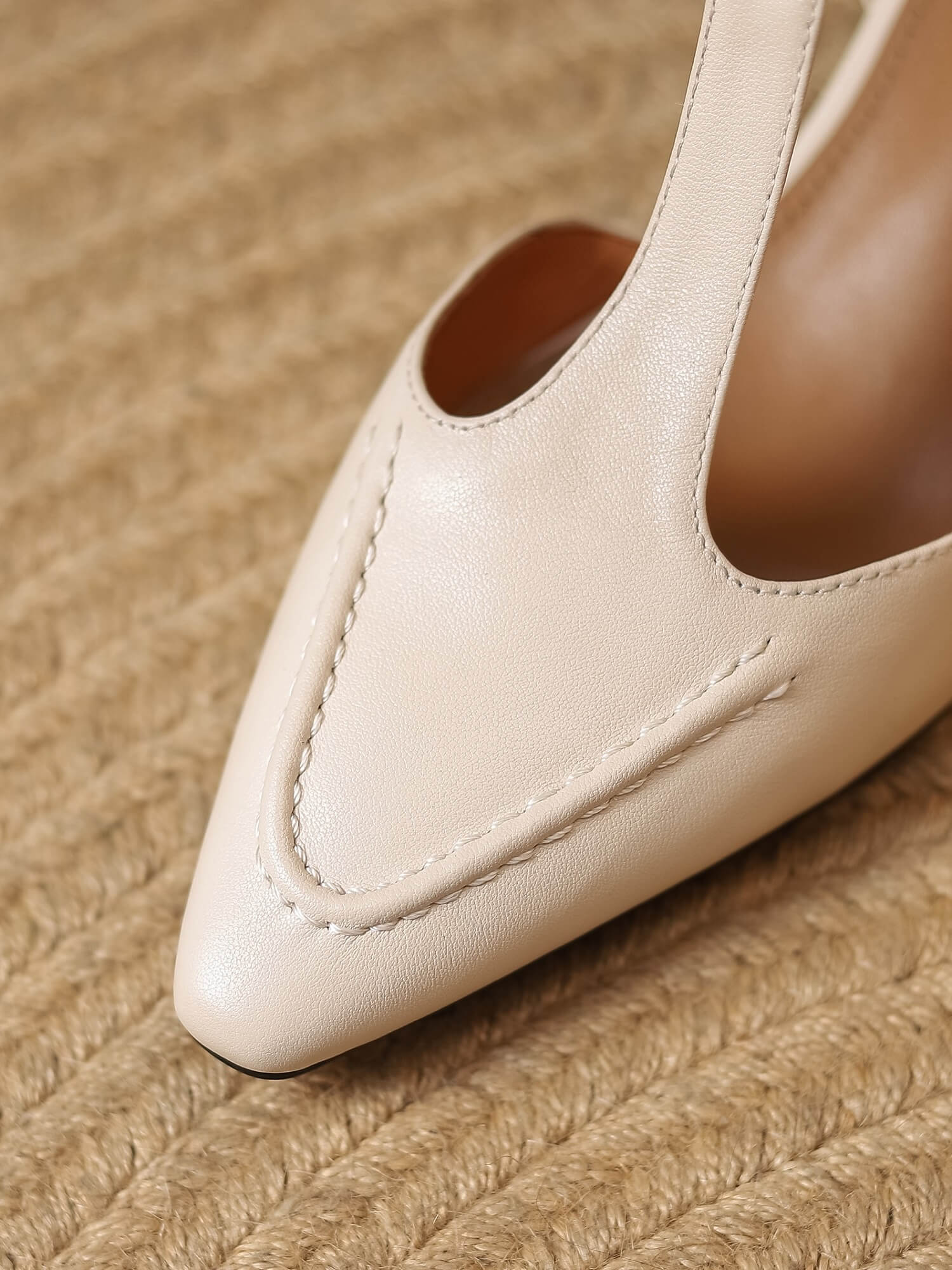 Loka-White-T-Strap-Leather-Pumps-2