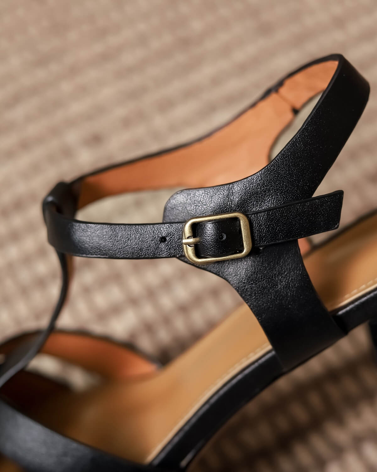 Mila-T-Strap-Black-Leather-Pumps-3