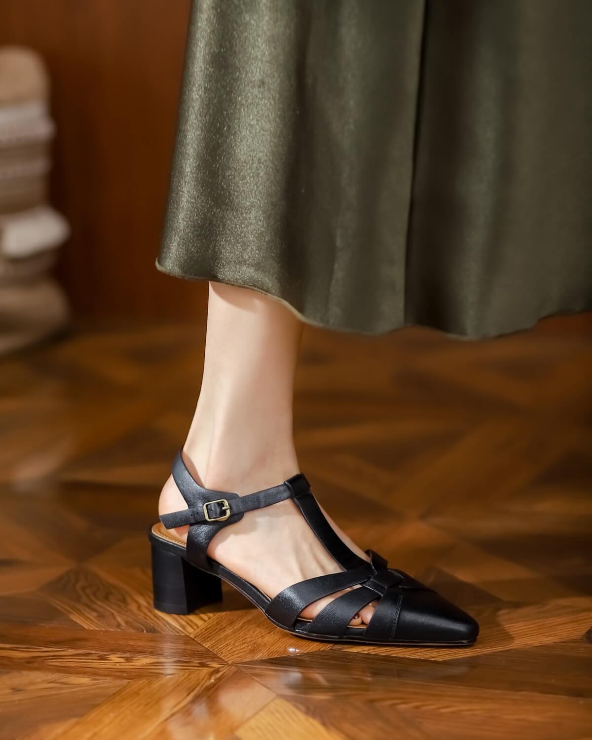 Mila-T-Strap-Black-Leather-Pumps-Model-1