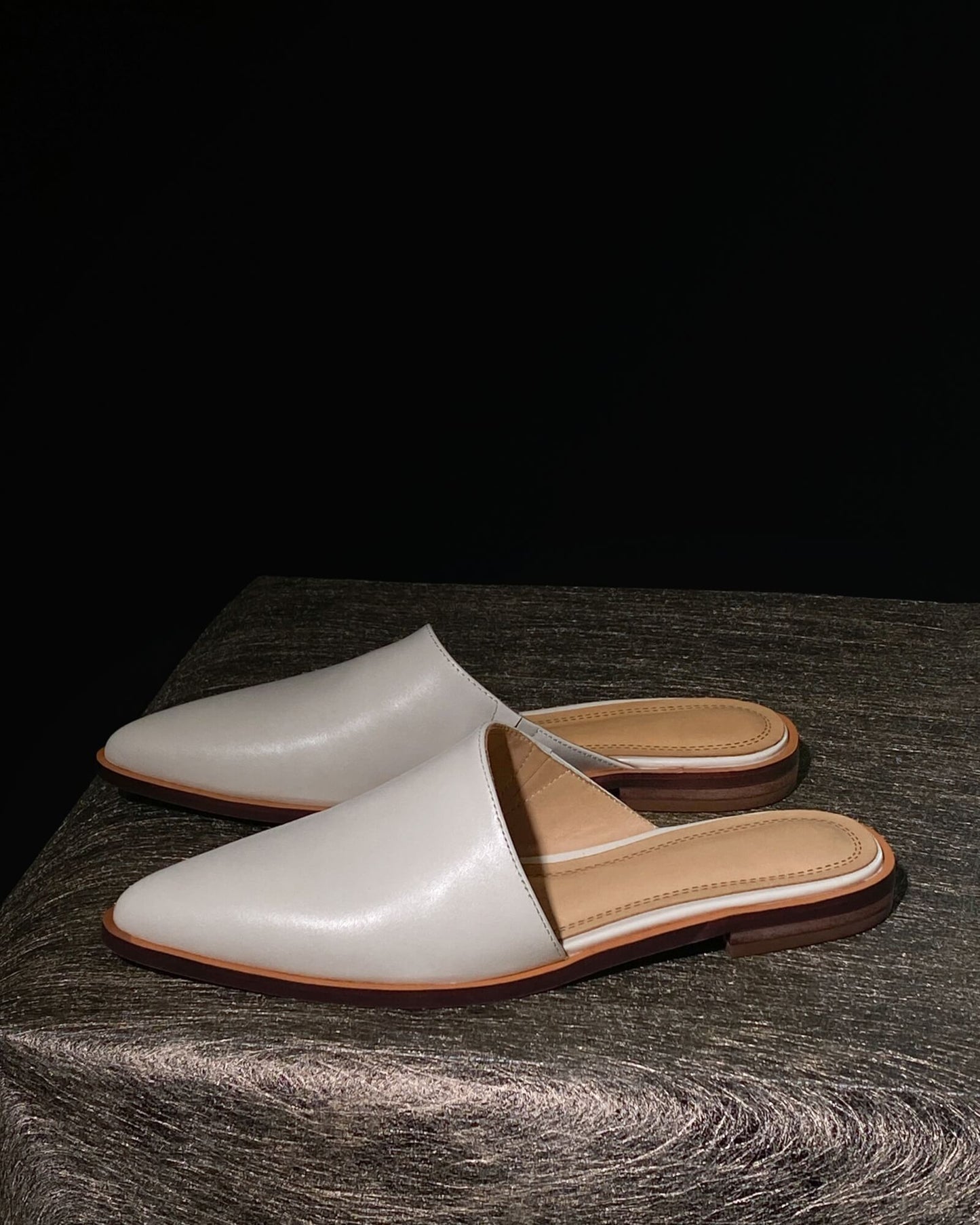 310 - Leather Mules