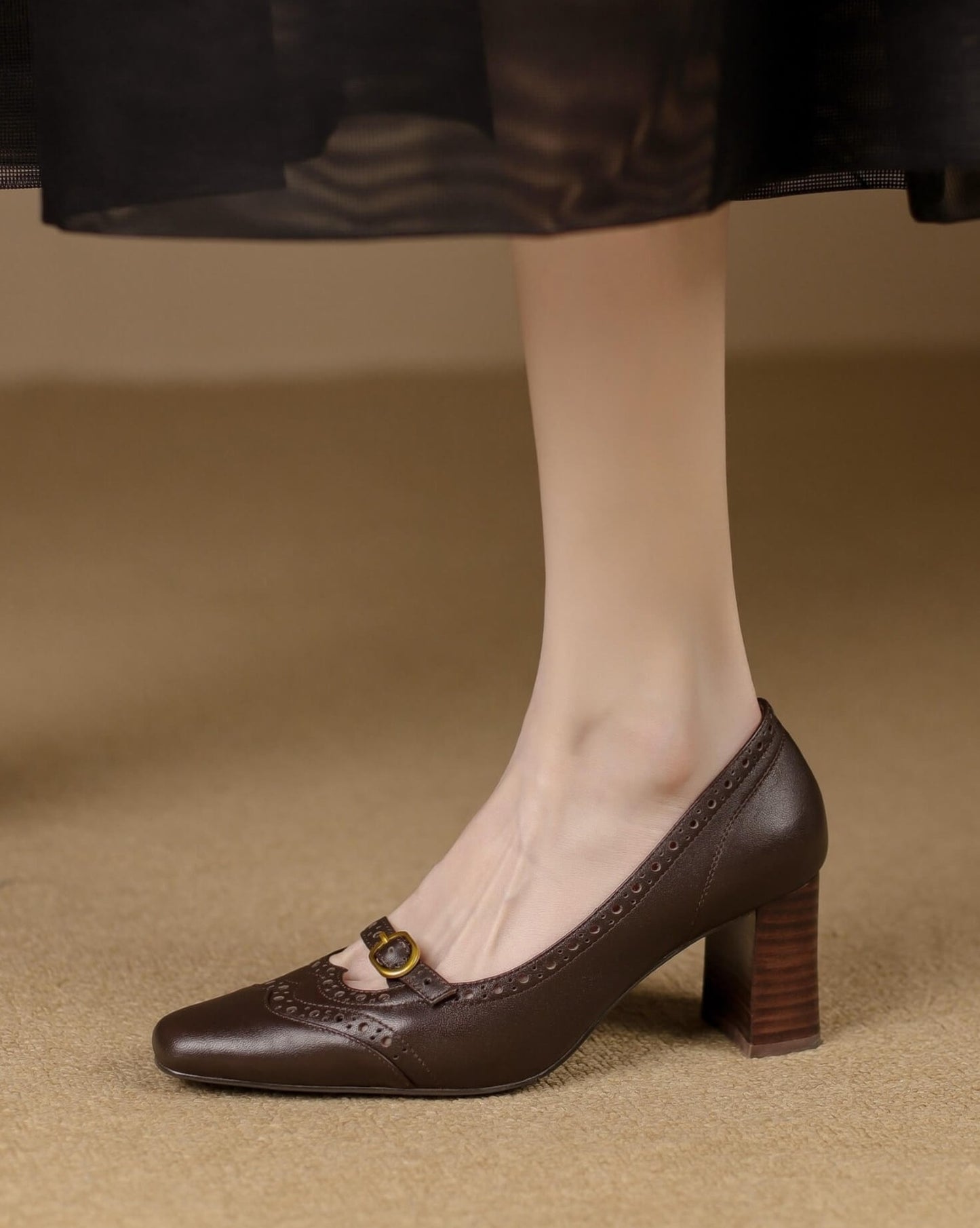 Avadi - Brogue Leather Pumps