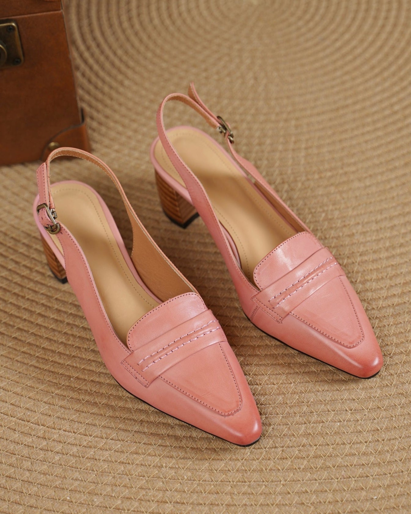 Gero - Zapatillas de cuero con tira trasera