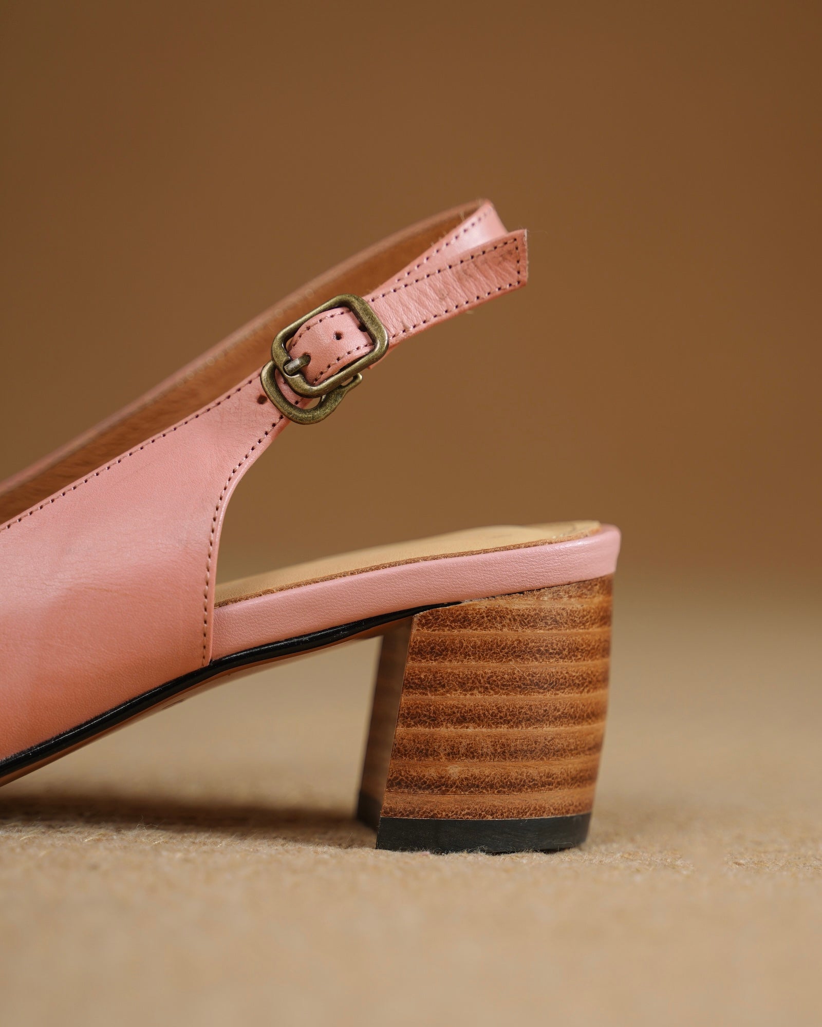Gero - Zapatillas de cuero con tira trasera
