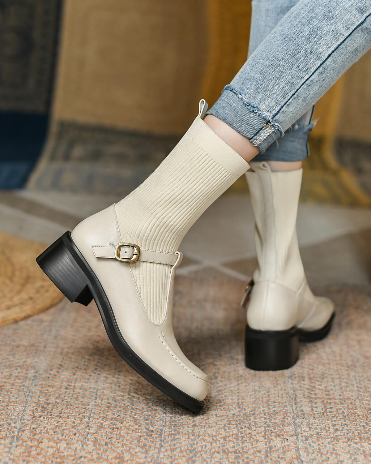Hardin-white-sock-boots-model-1