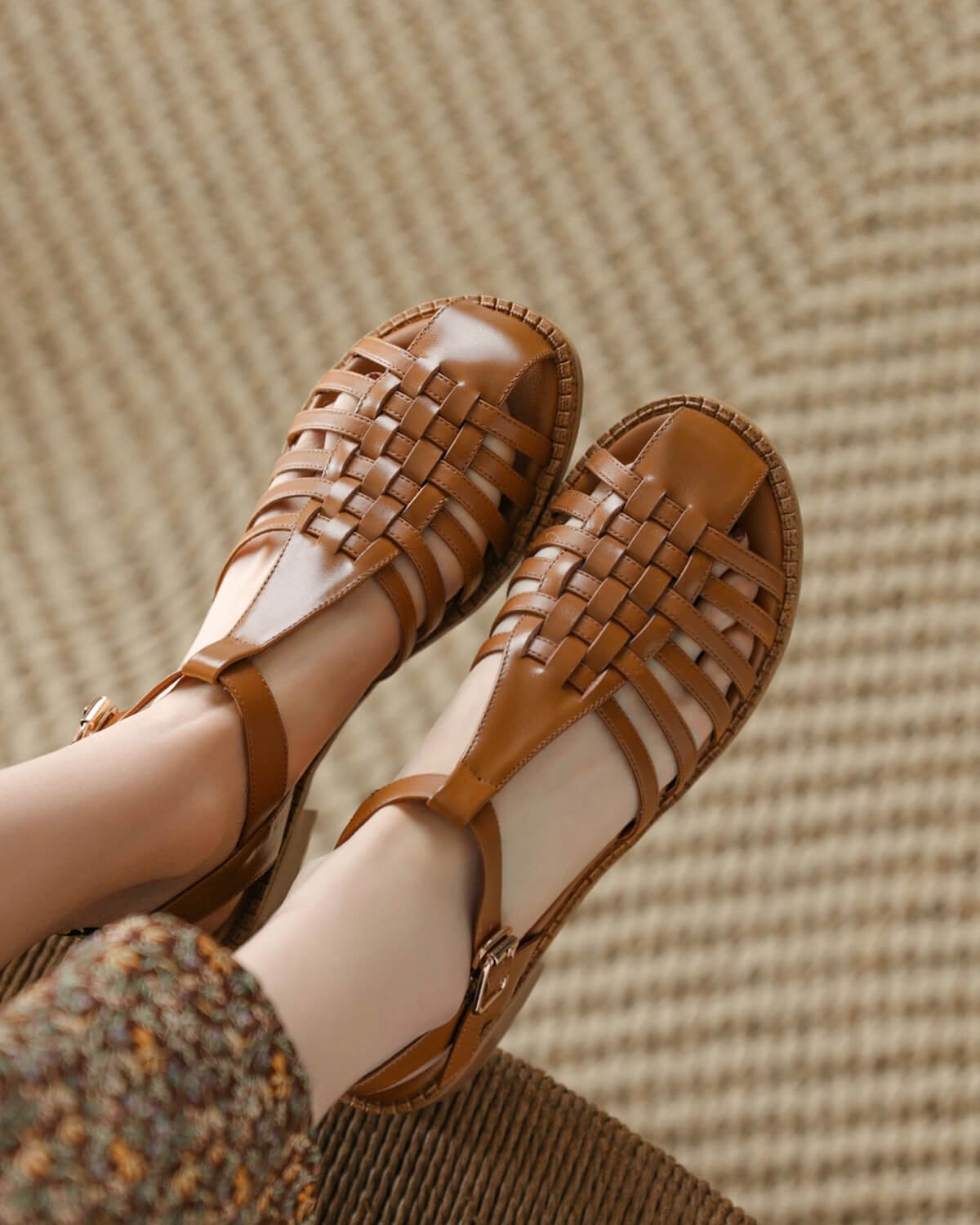 Hilda-woven-leather-sandals-brown-model-3