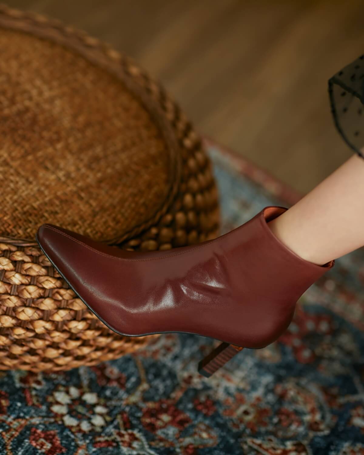 Jene-cube-heeled-boots-brown-model-4