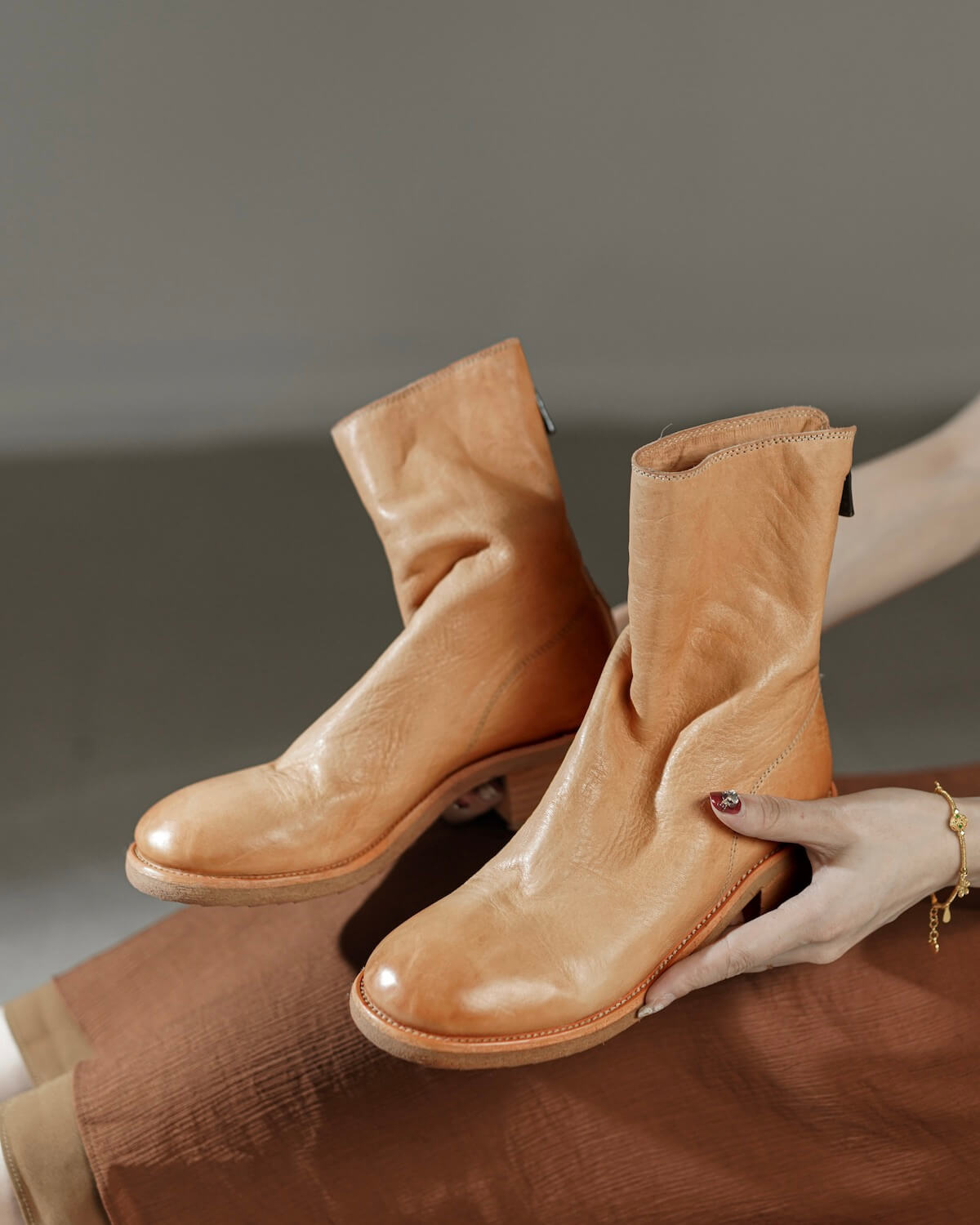 Jorma-horsehide-western-boots-tan-model