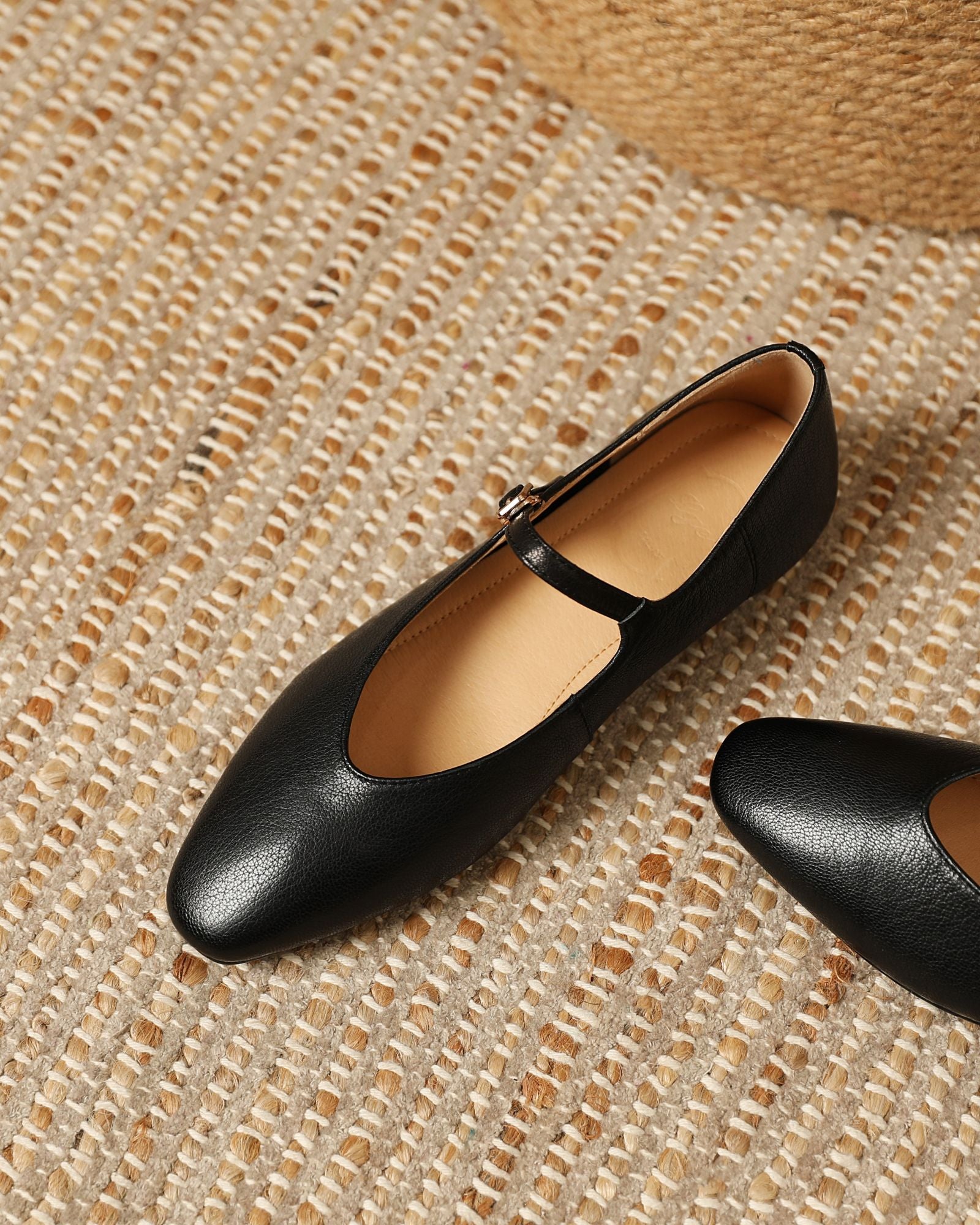 Kaina - Bailarinas de piel de cordero