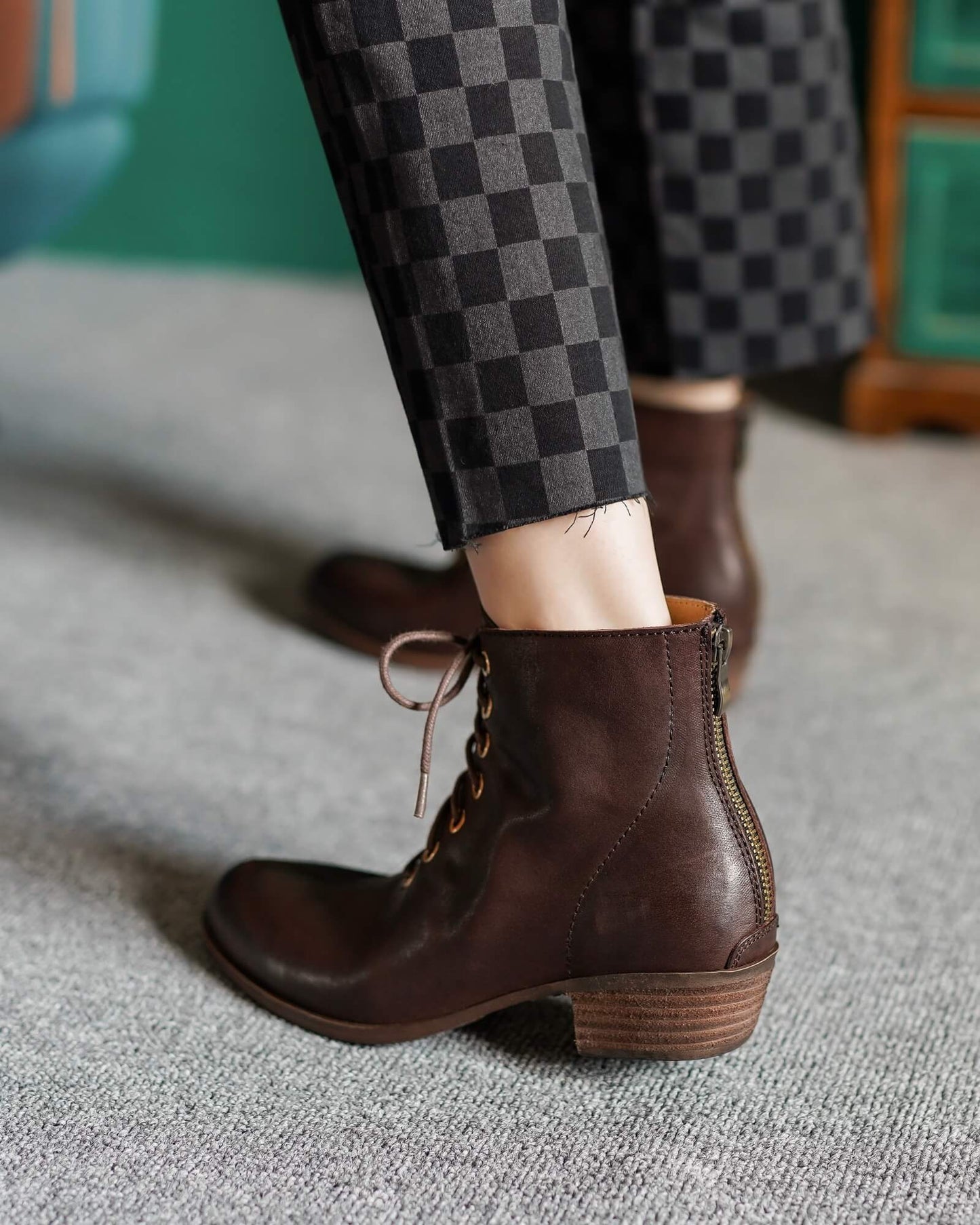 Kenora-ankle-boots-brown-leather-model-2