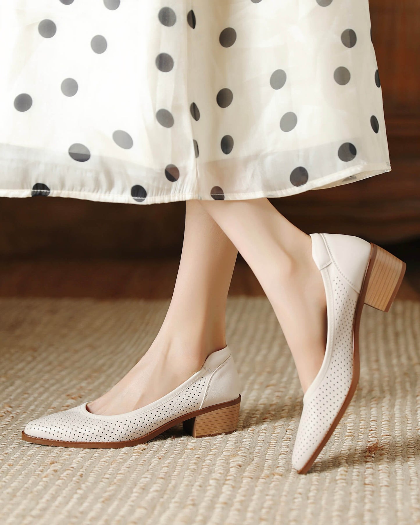 Kina - Perforated Leather Pumps