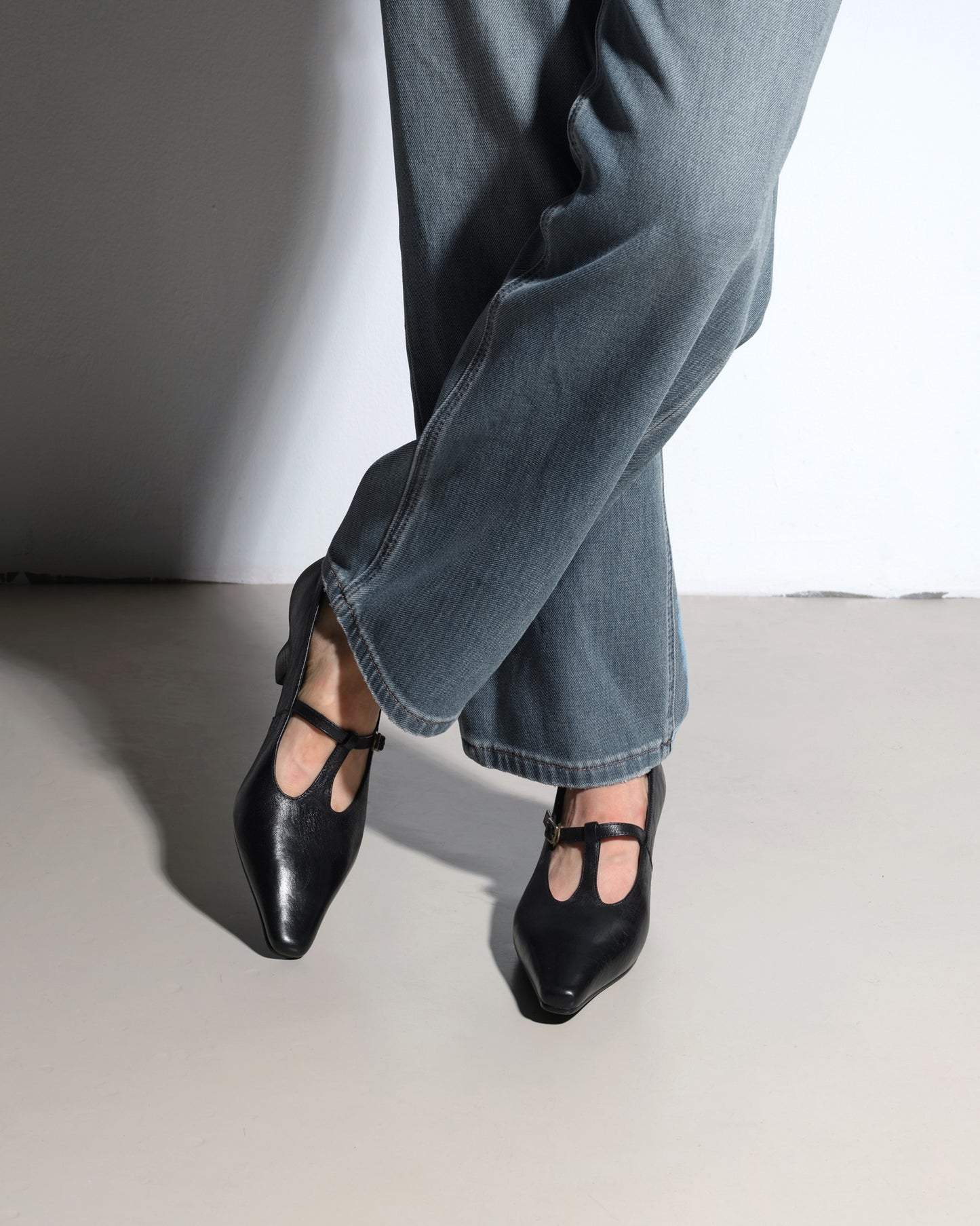 Latur - T Strap Pumps