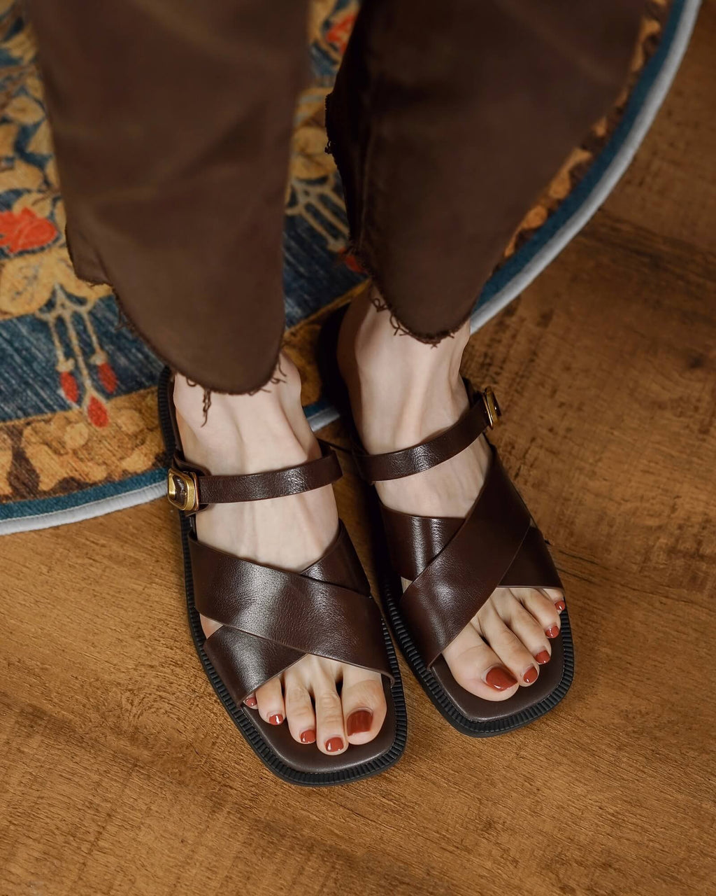 Lido-brown-leather-strap-sandals-model