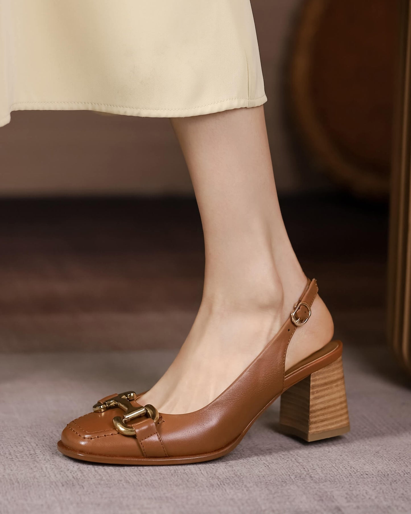 Loa-hardware-slingback-heels-brown-leather-model-1