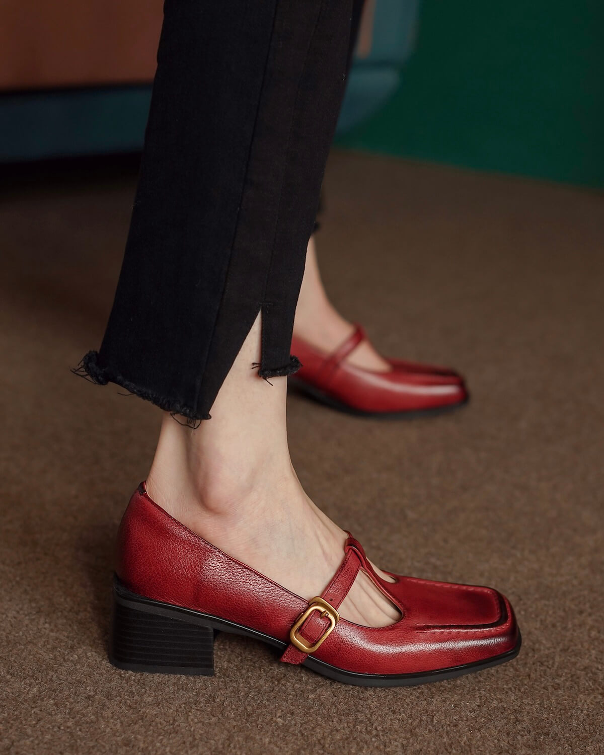 Macon-45mm-red-leather-loafers-model