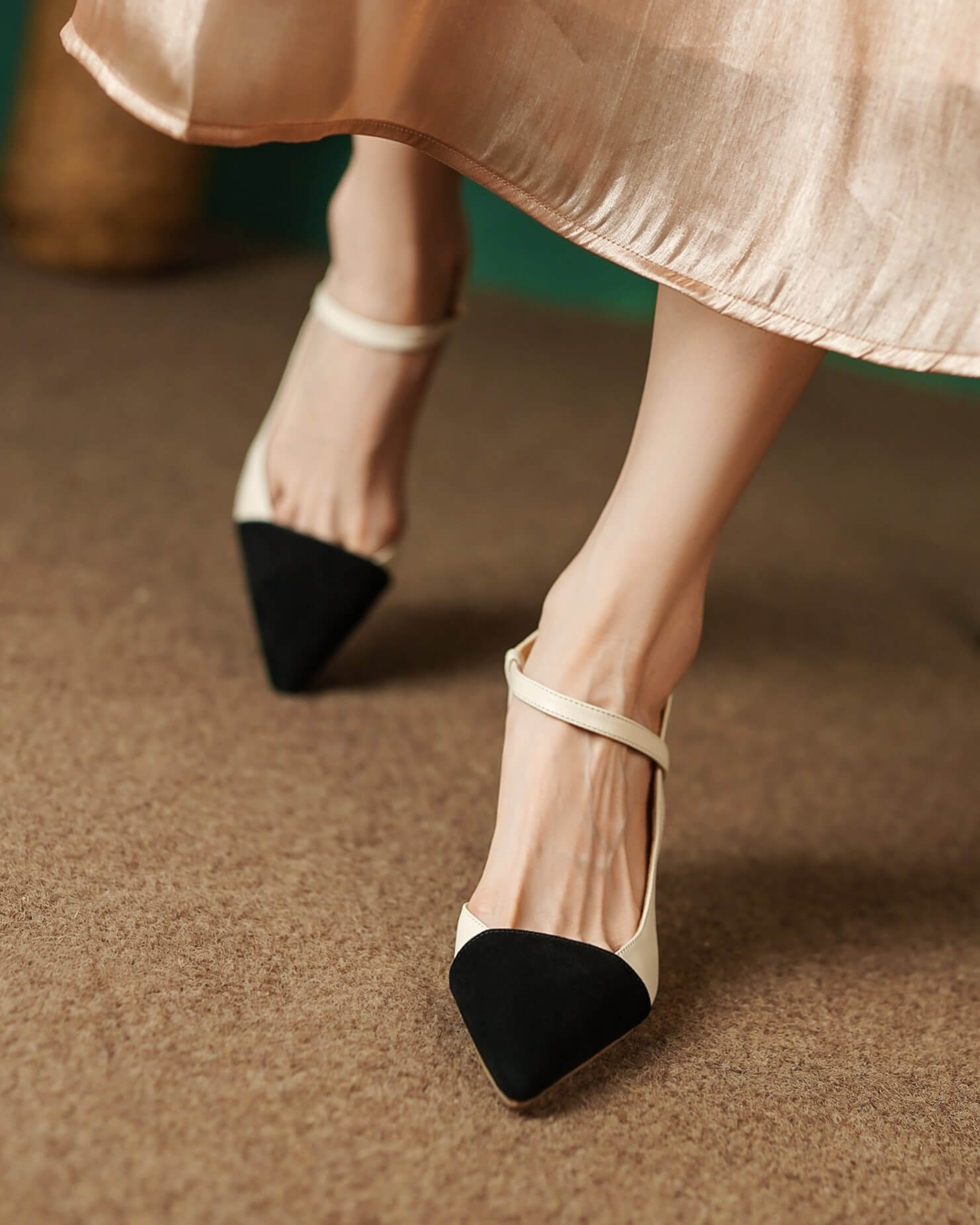 Mara-color-blocking-heels-white-model