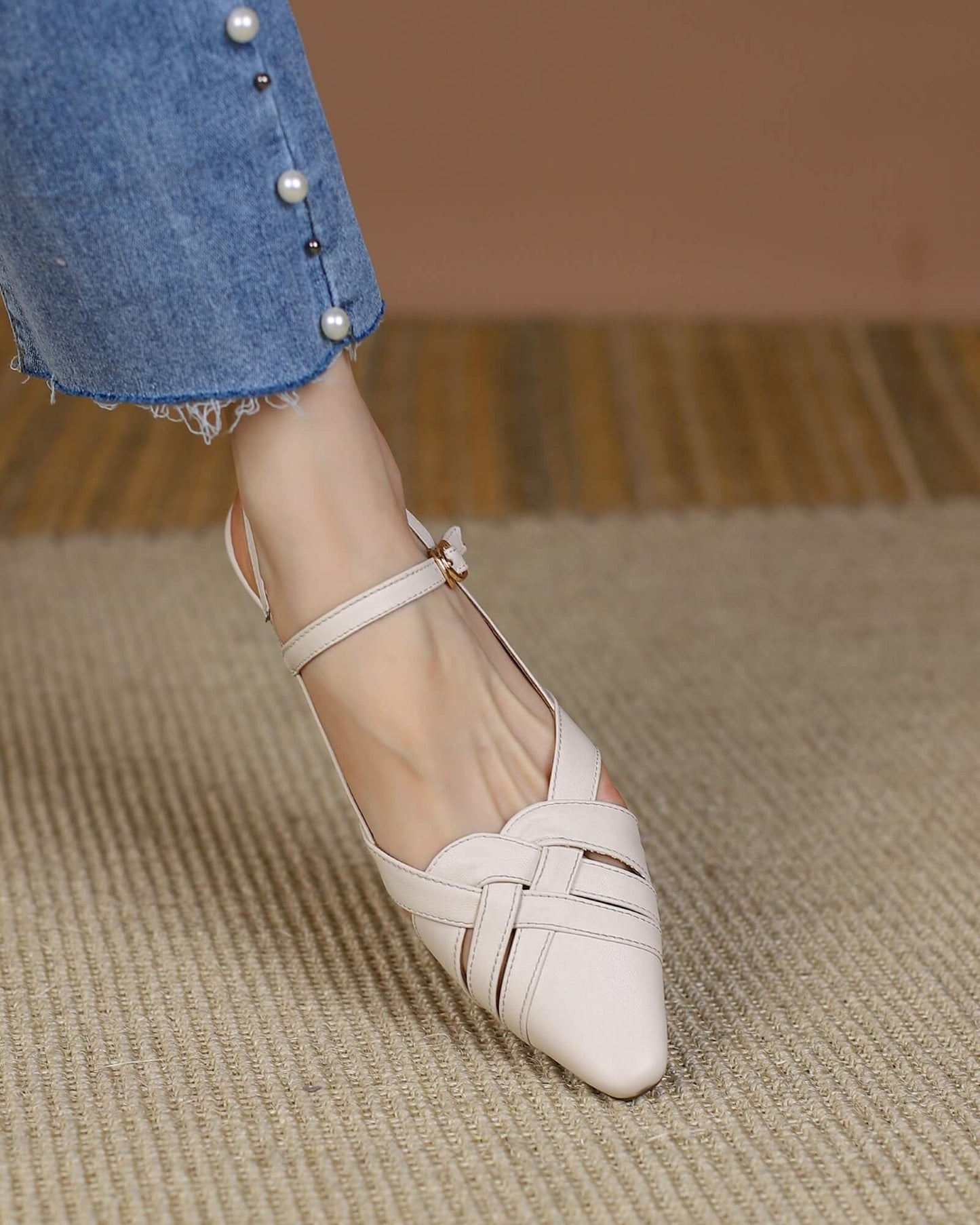 Moda - Sandalen aus gewebtem Leder