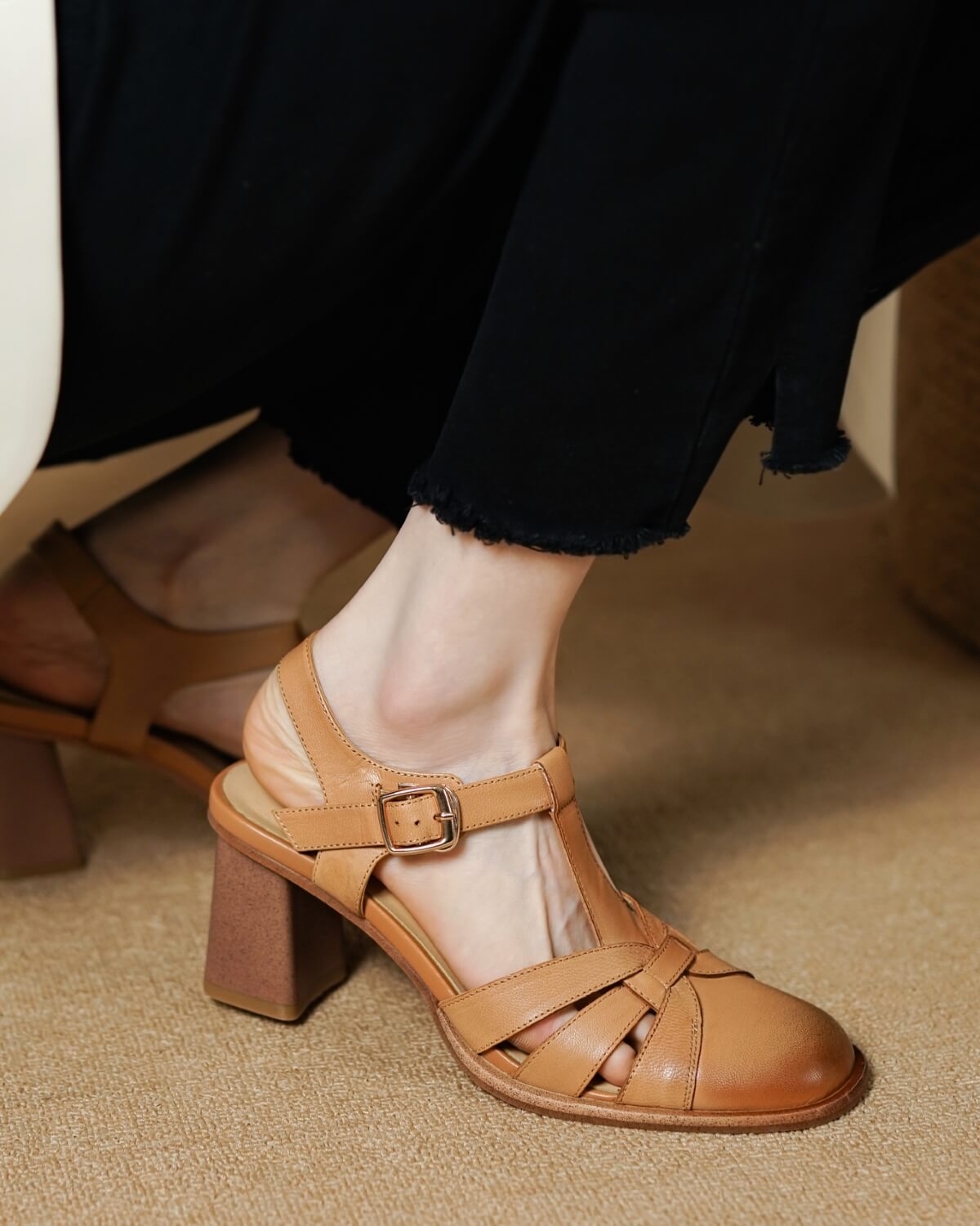 Pensa-heeled-leather-sandals-tan-model