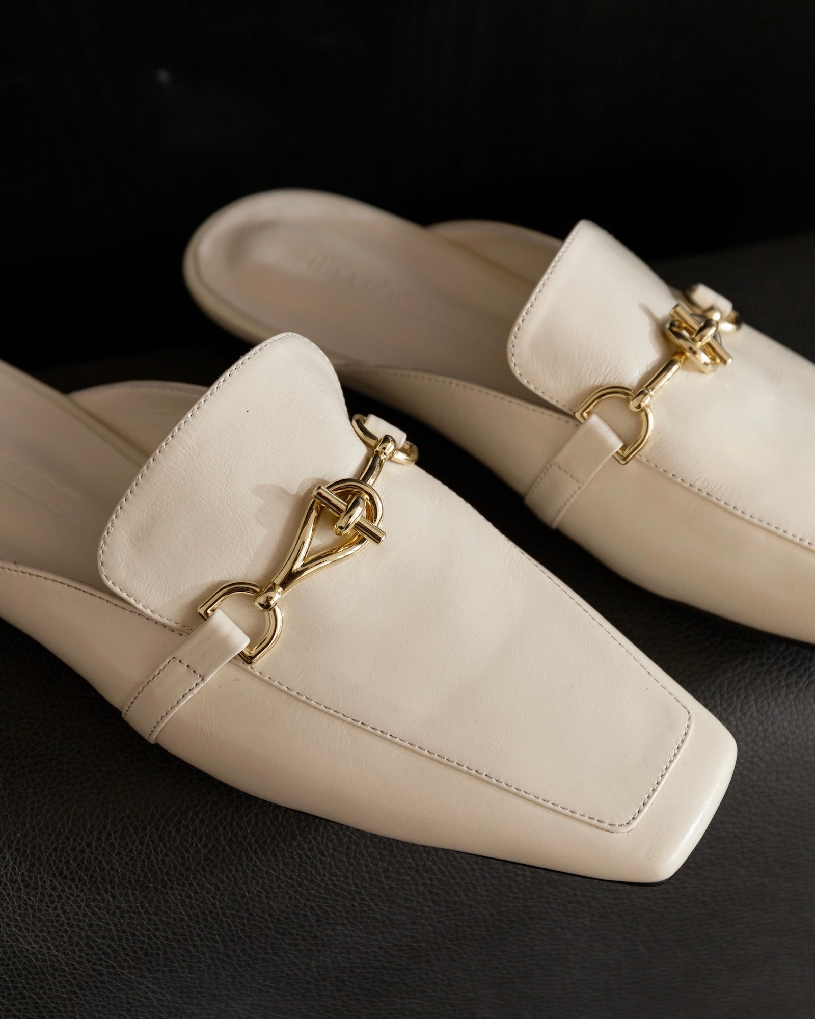 Rosna - Horsebit Mules