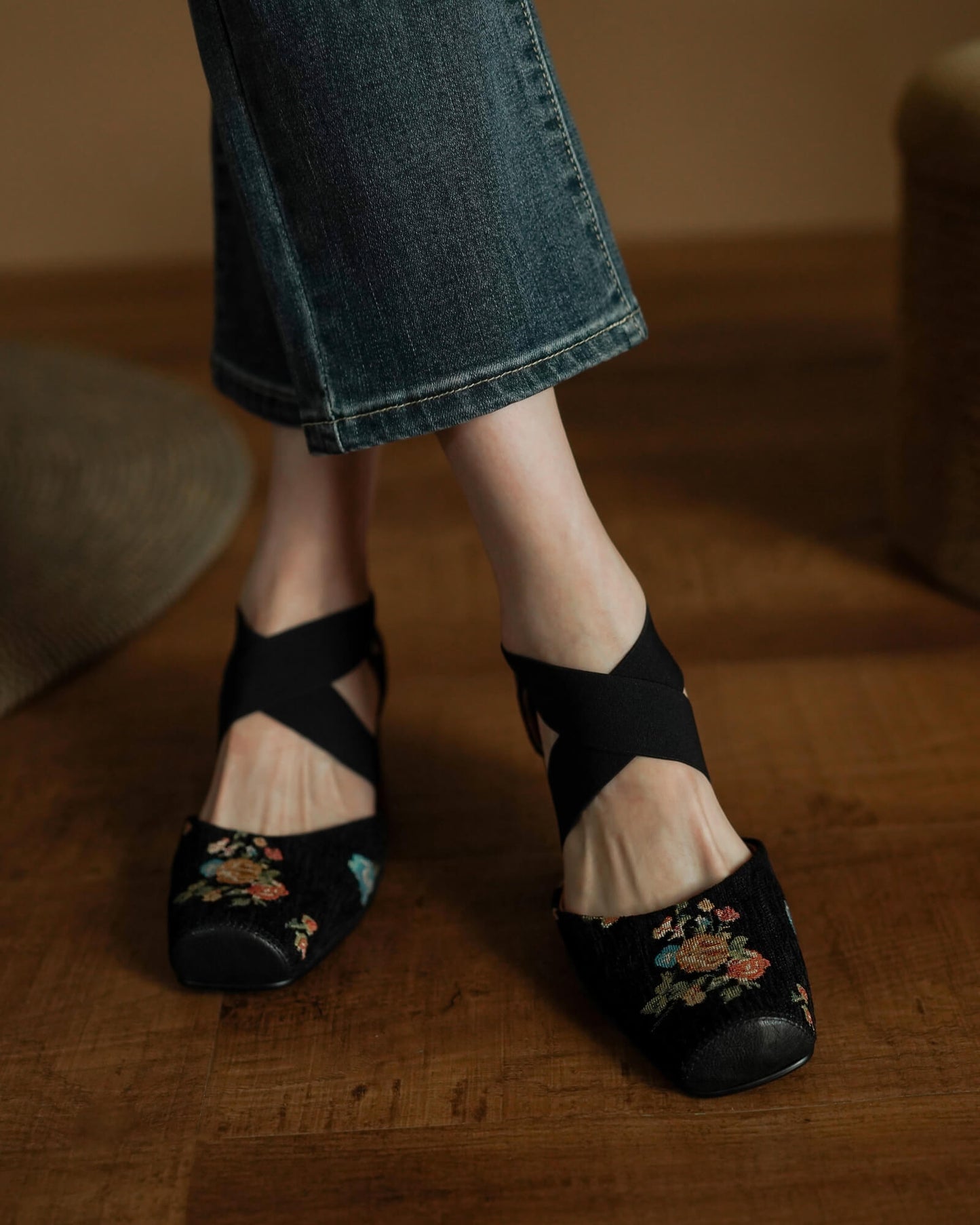 Salin - Embroidery Pumps