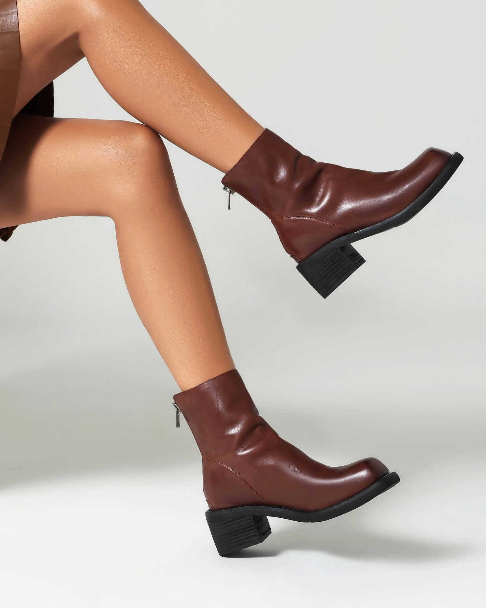 Vefa-Square-Toe-Brown-Leather-Boots-model-3