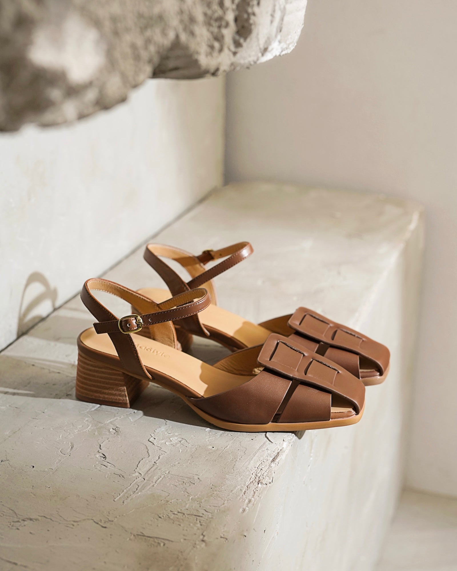 Voda - Leather Sandals