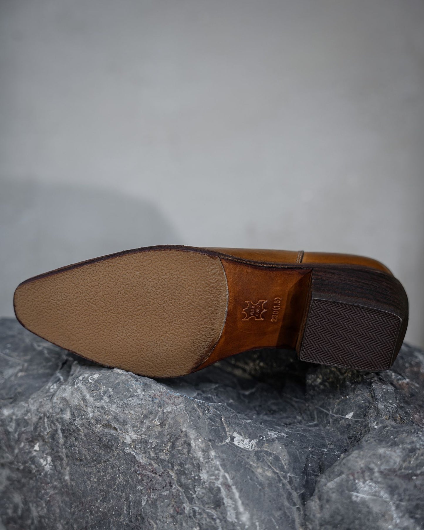 Alla - Mid Calf Boots