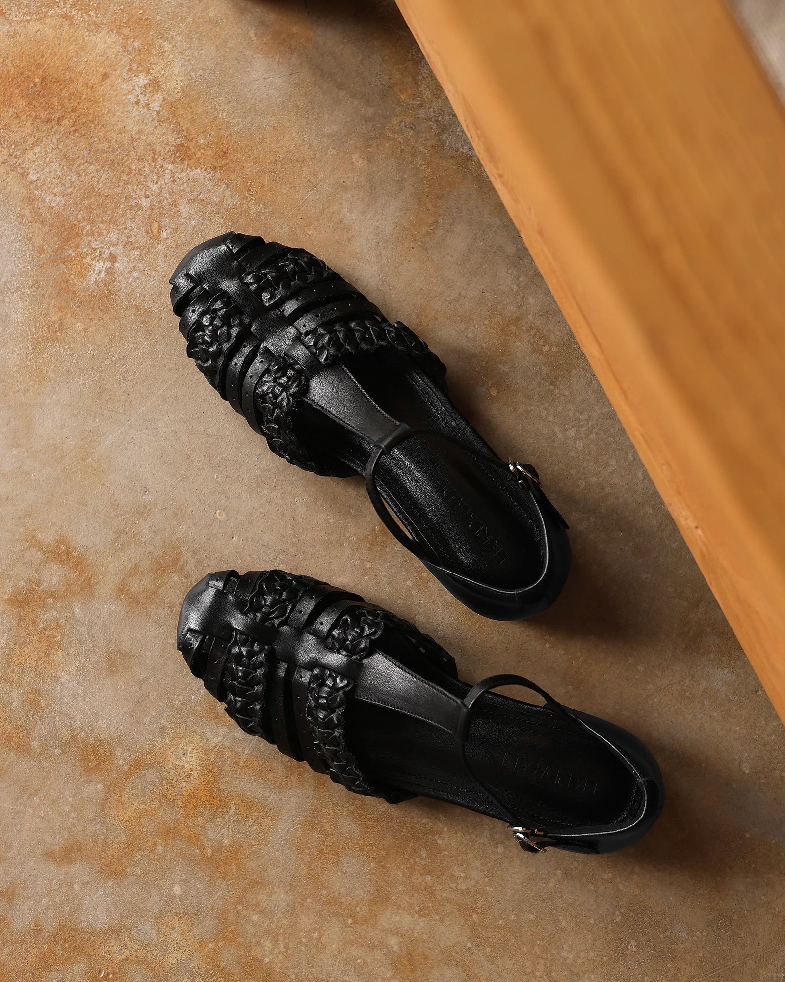 Ami - Woven Sandals