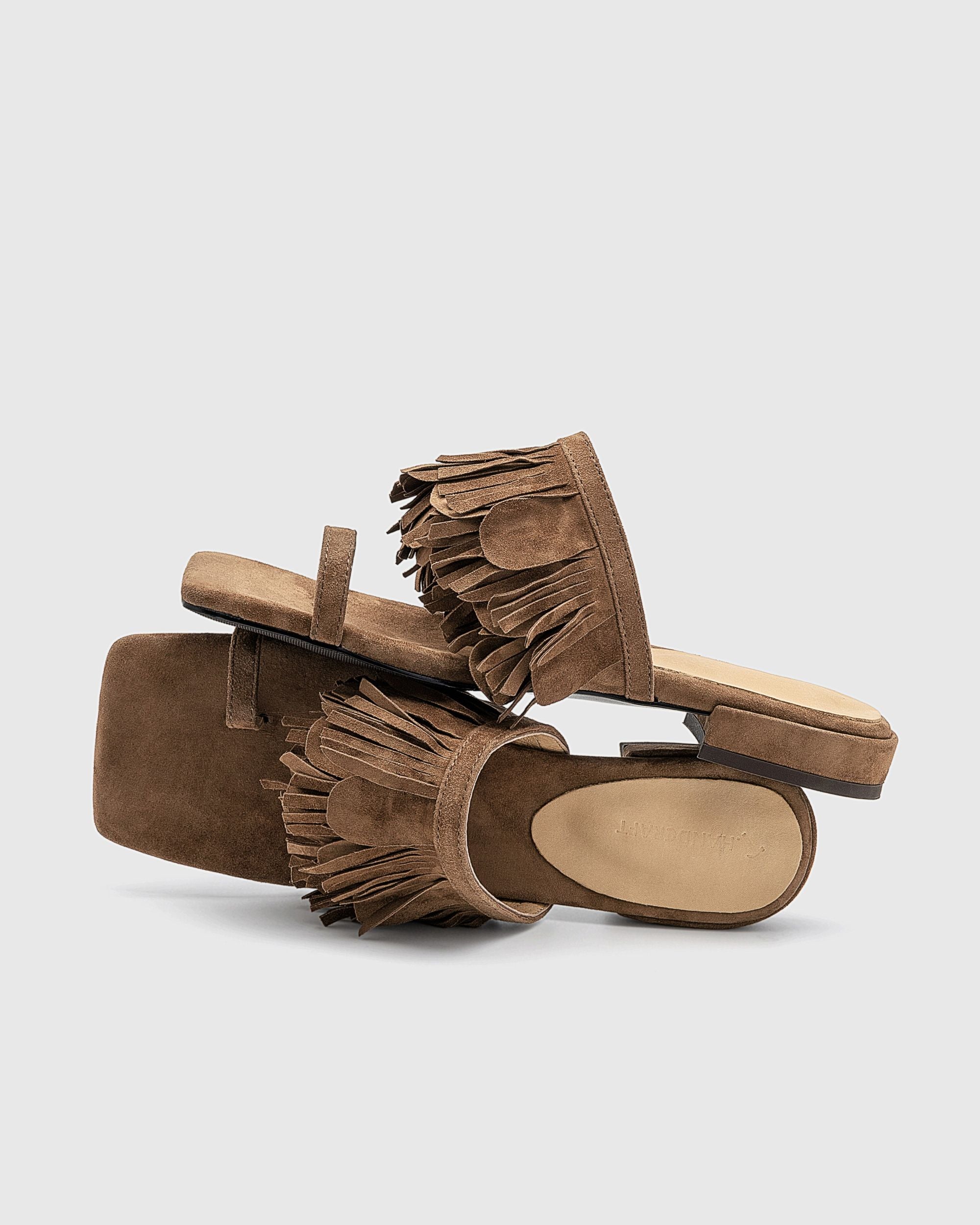 Arcilla - Sandalias con Borlas