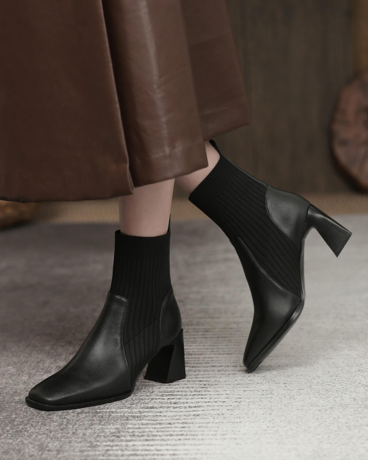 dory-ankle-boots-black-model-1