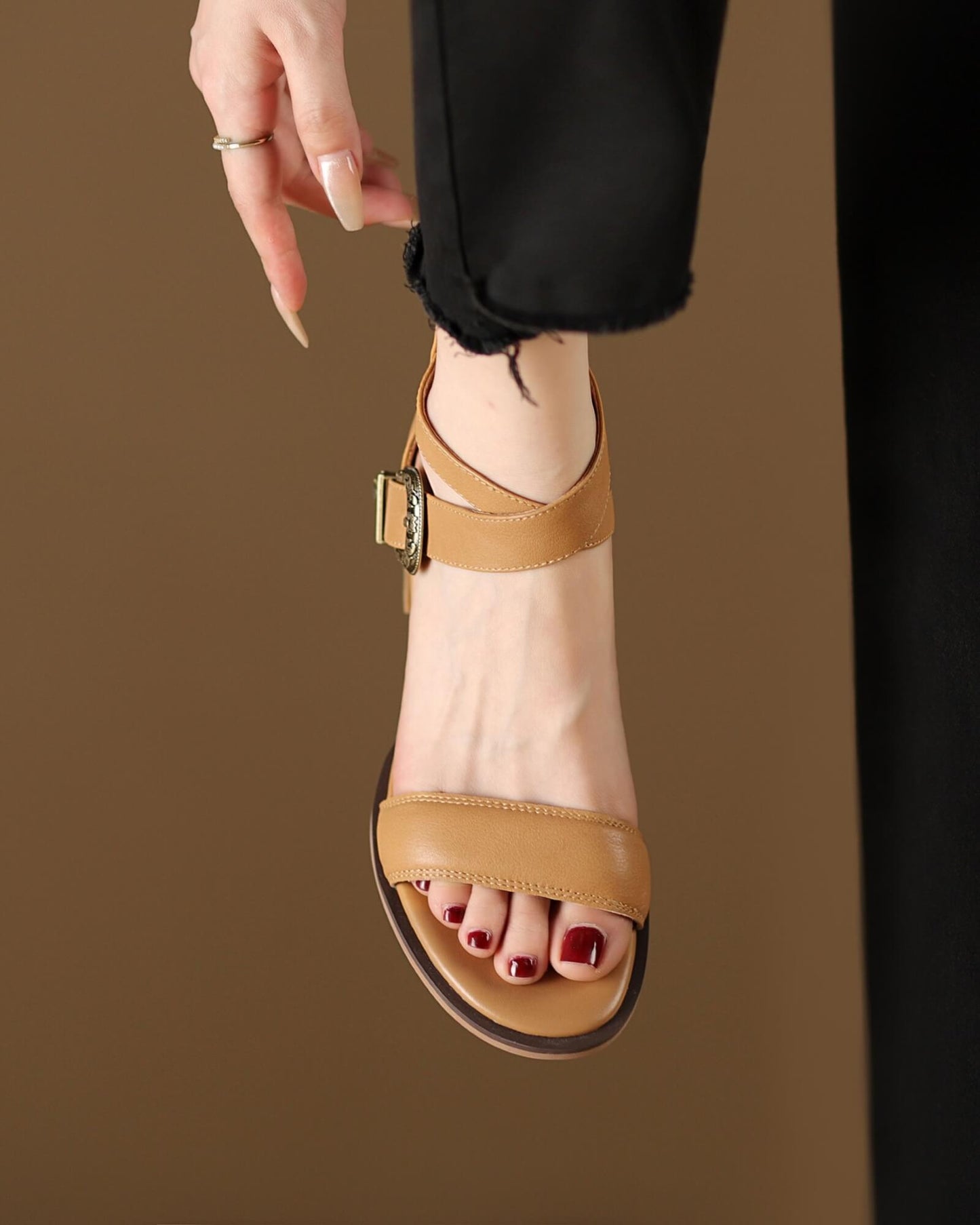 Godia - Strappy Leather Sandals